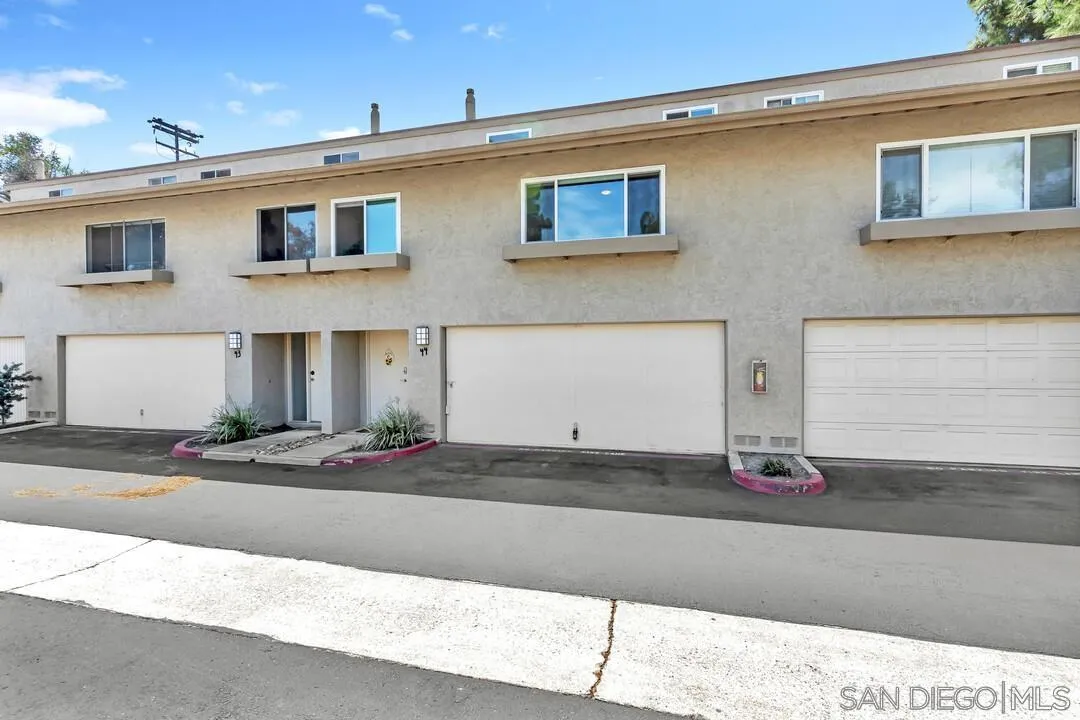 Photo #5: 260020318 Listing: Photo #5
