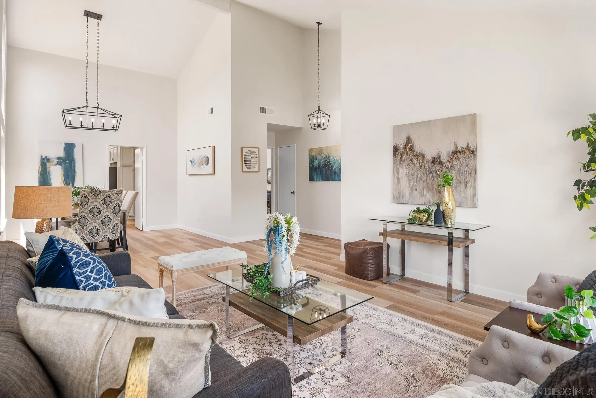 https://cdn.realtyfeed.com/cdn/127/260020320/007161eb74451f95713df2bdfd72ffae.webp