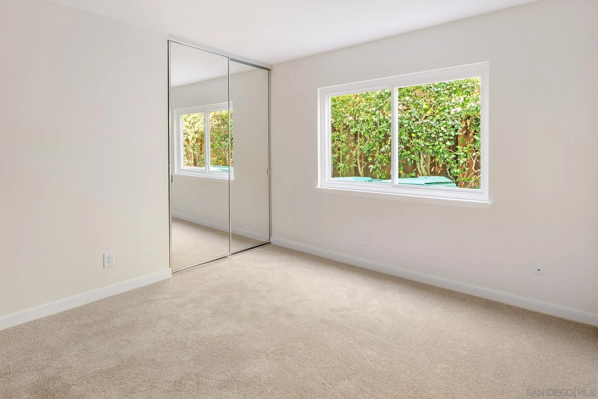 https://cdn.realtyfeed.com/cdn/127/260020320/0e02f9eacb6307e8093874690b32d0b5.webp