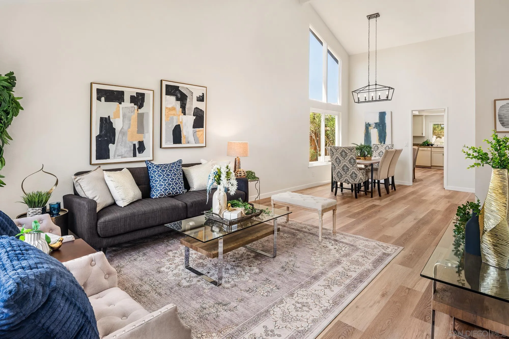 https://cdn.realtyfeed.com/cdn/127/260020320/c190e860009b9eacd5a8072bcf19926f.webp