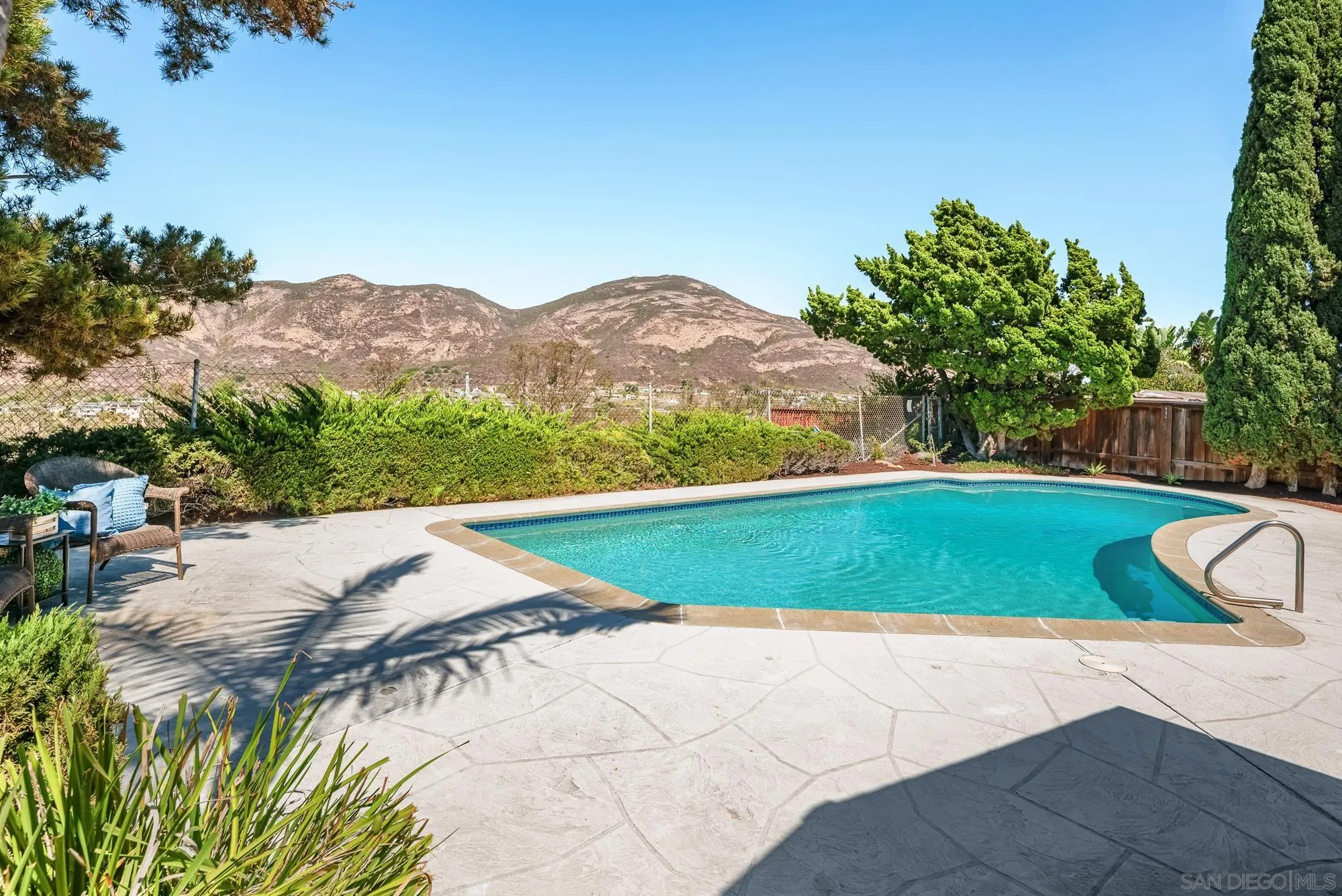 https://cdn.realtyfeed.com/cdn/127/260020320/d3795727d2d777924a94d07bca2fd019.webp