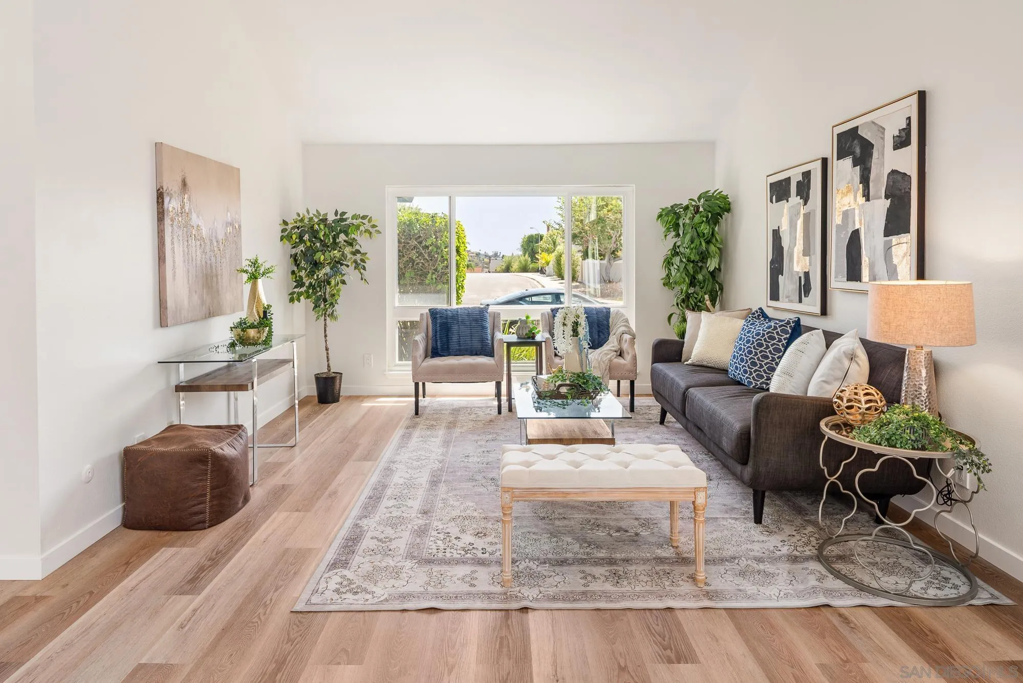 https://cdn.realtyfeed.com/cdn/127/260020320/f7fa3111c55c2be7993f73026a8f1c0f.webp