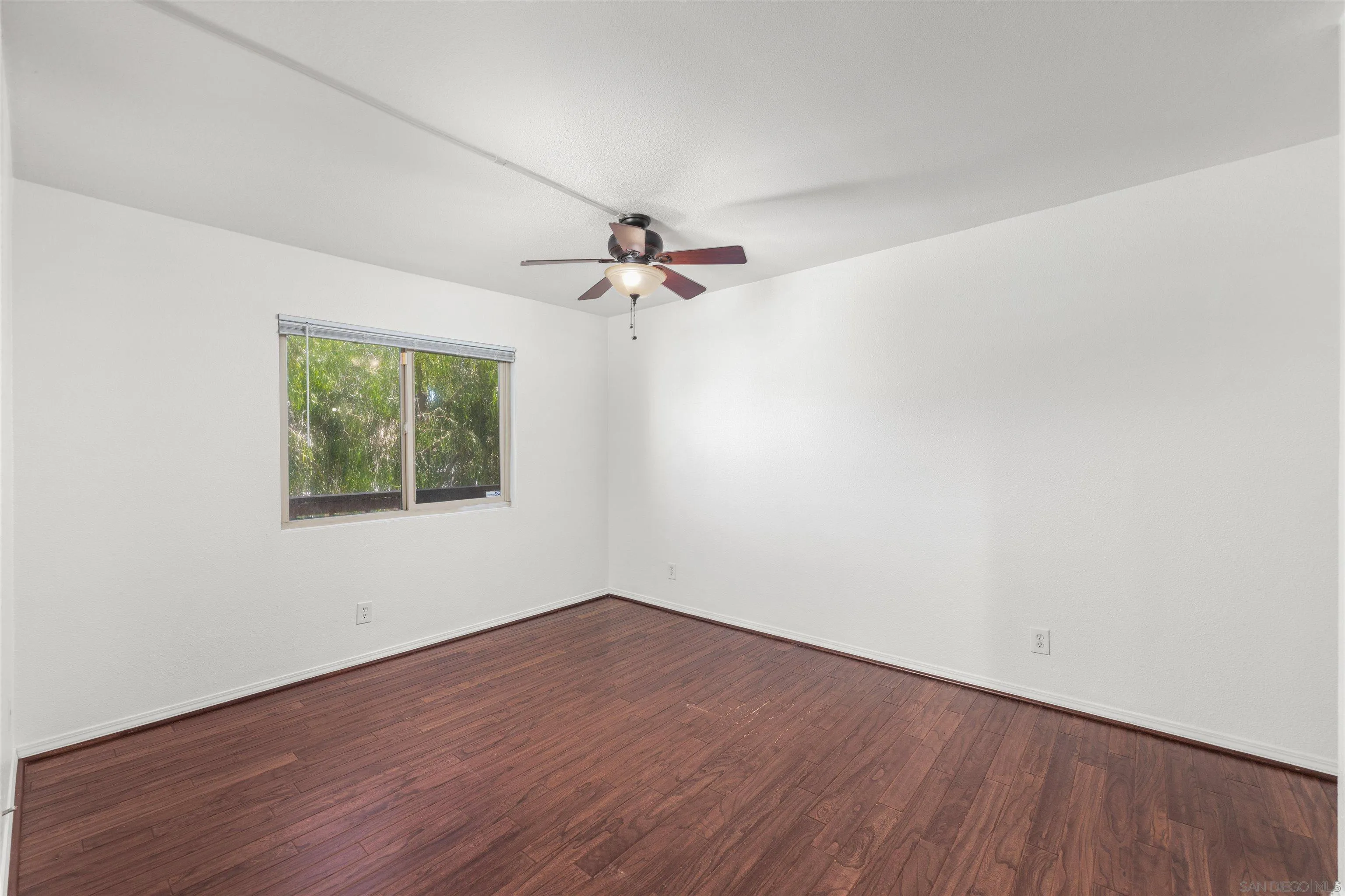 Photo #17: 260020323 Listing: Photo #17