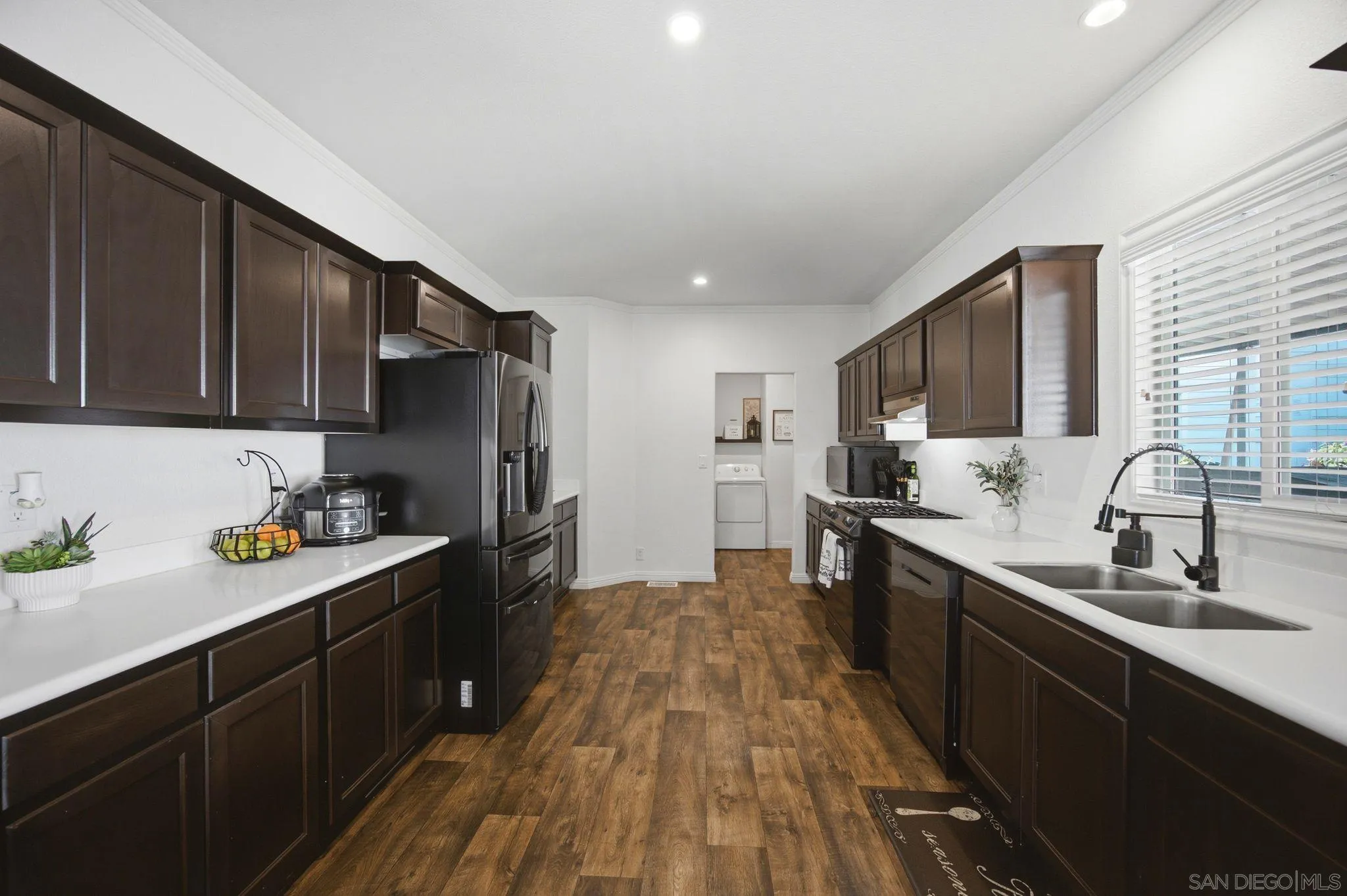 https://cdn.realtyfeed.com/cdn/127/260020324/c305280cd20e1dd74260024c8c936d95.webp