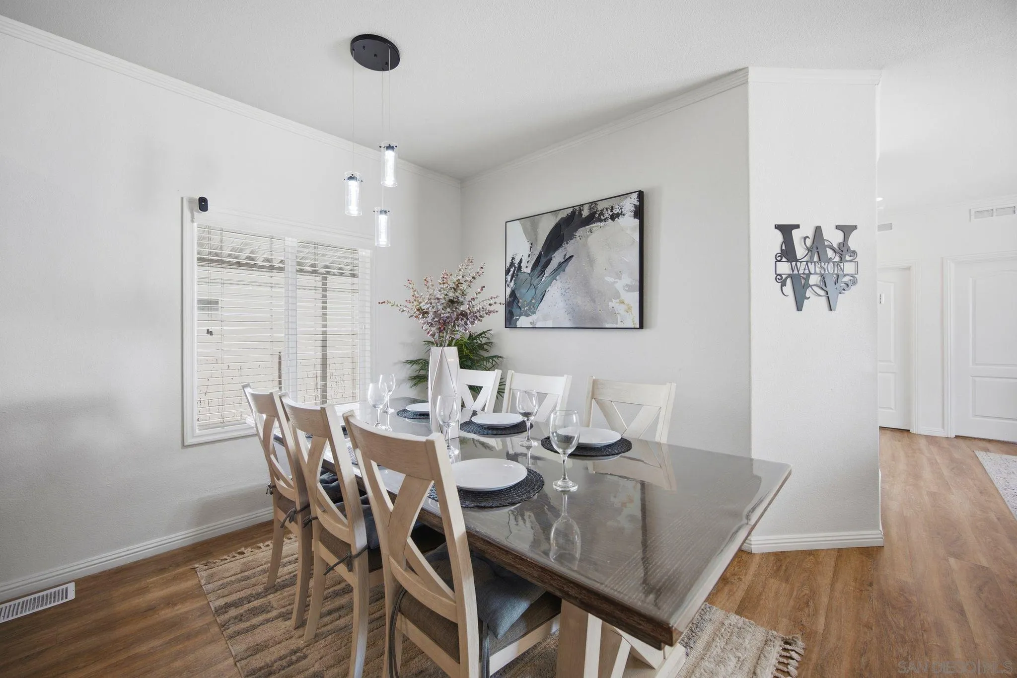https://cdn.realtyfeed.com/cdn/127/260020324/db2e3e7490557d208998977cc54dfa3a.webp