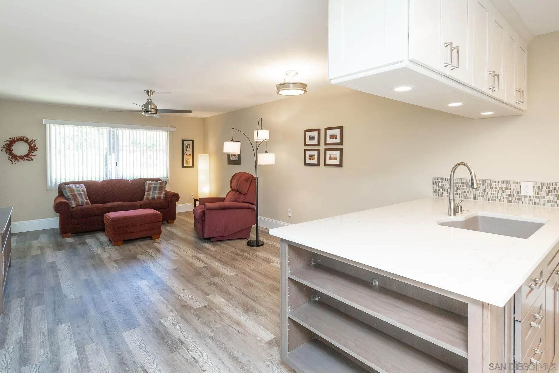 Photo #8: 260020325 Listing: Photo #8