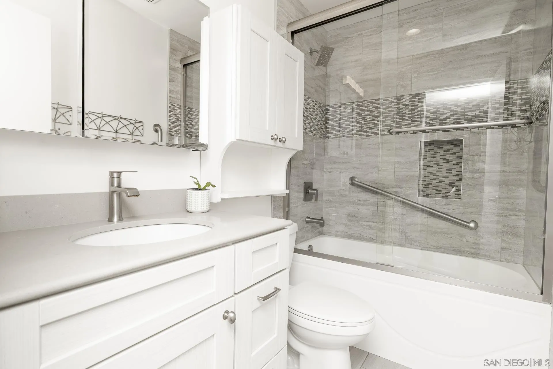Photo #12: 260020325 Listing: Photo #12