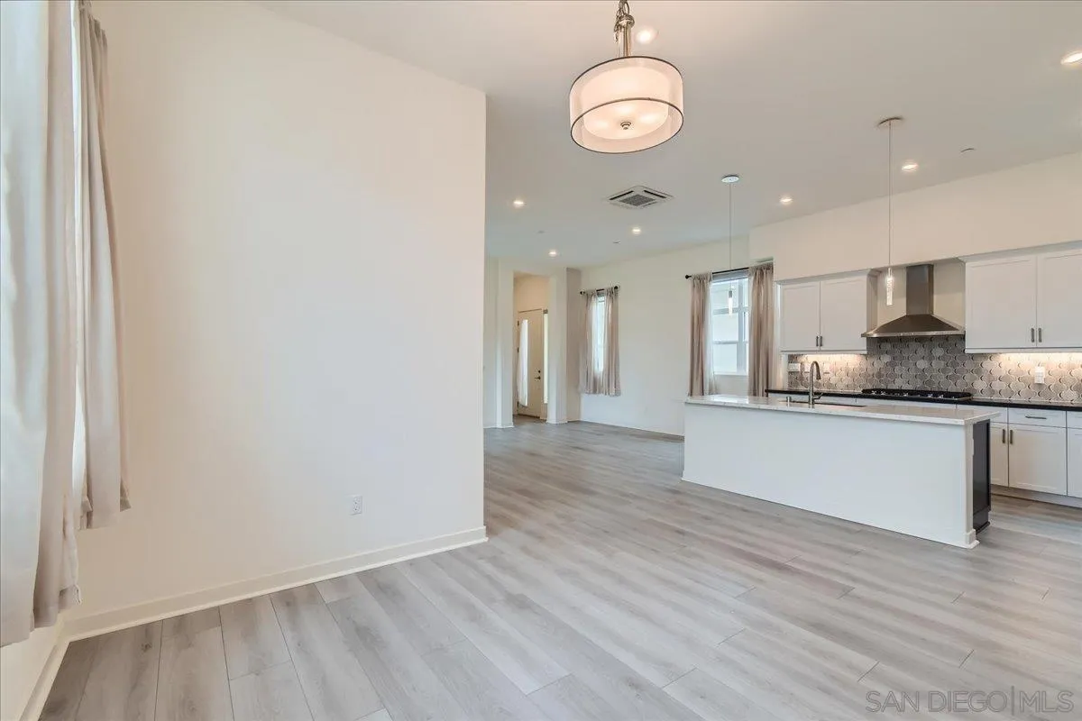 Photo #19: 260020329 Listing: Photo #19