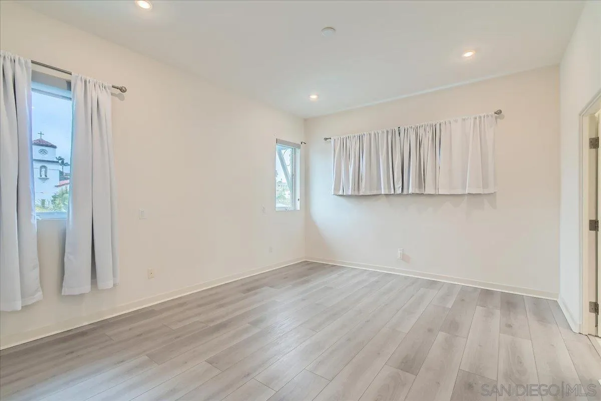Photo #33: 260020329 Listing: Photo #33