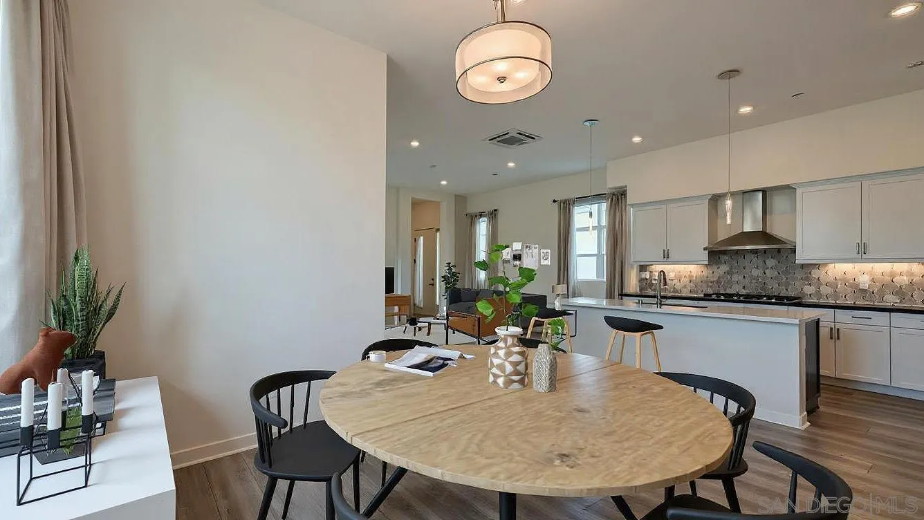 Photo #18: 260020329 Listing: Photo #18