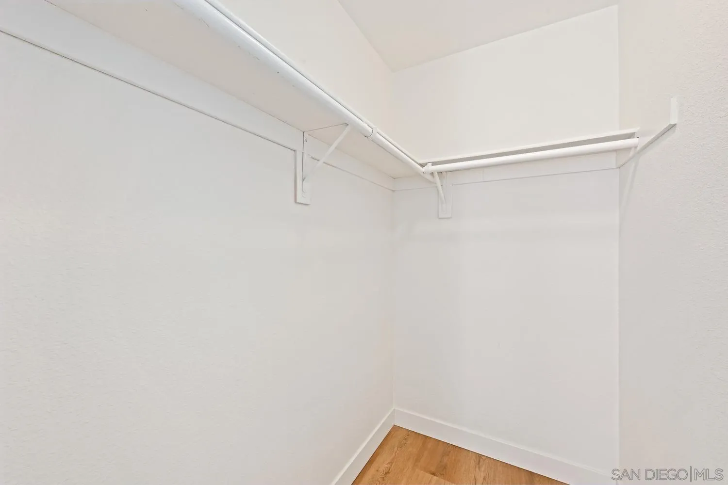 Photo #19: 260020331 Listing: Photo #19