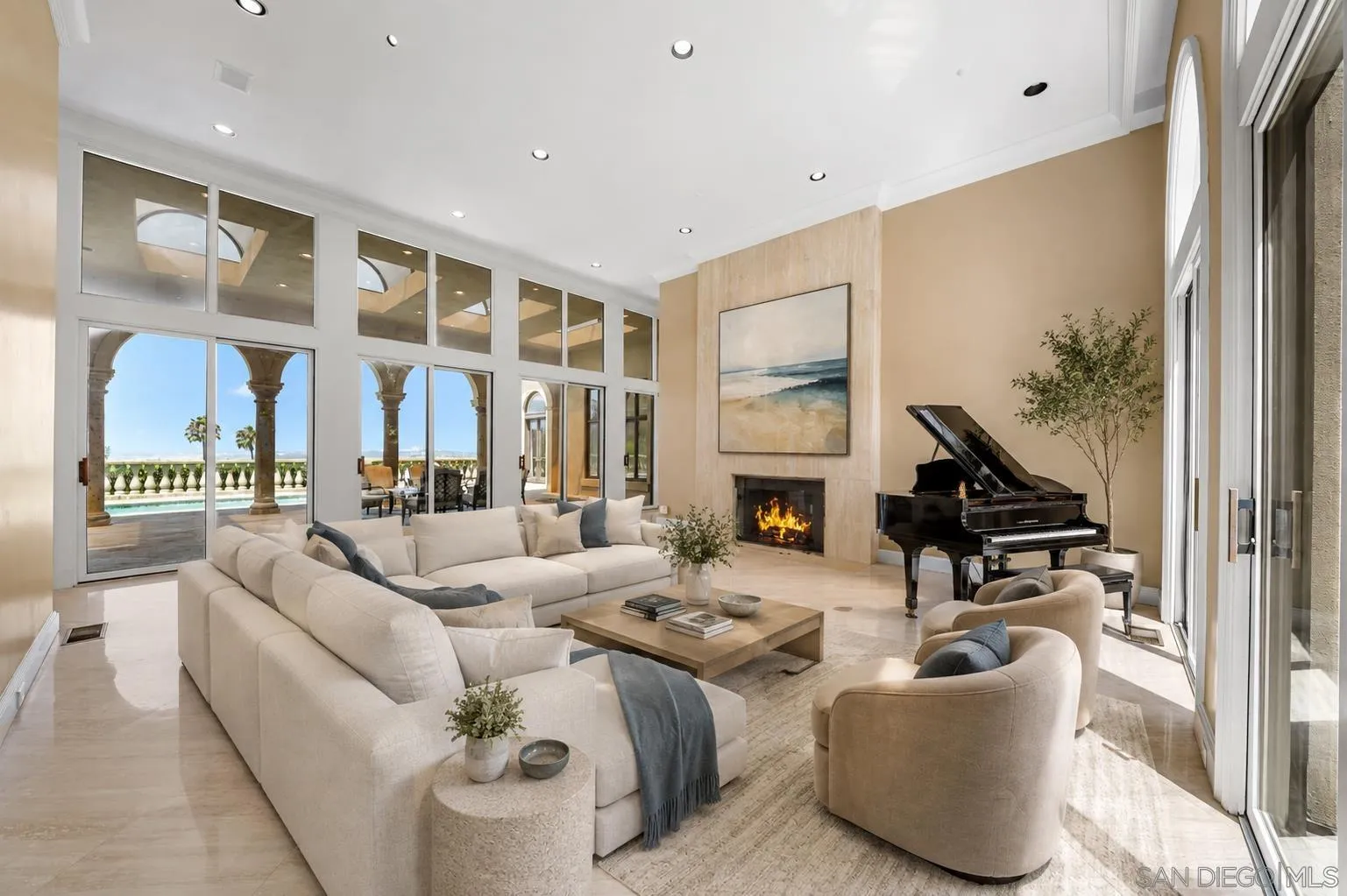 https://cdn.realtyfeed.com/cdn/127/260020340/0dce7be371eccf209014c62df279e616.webp