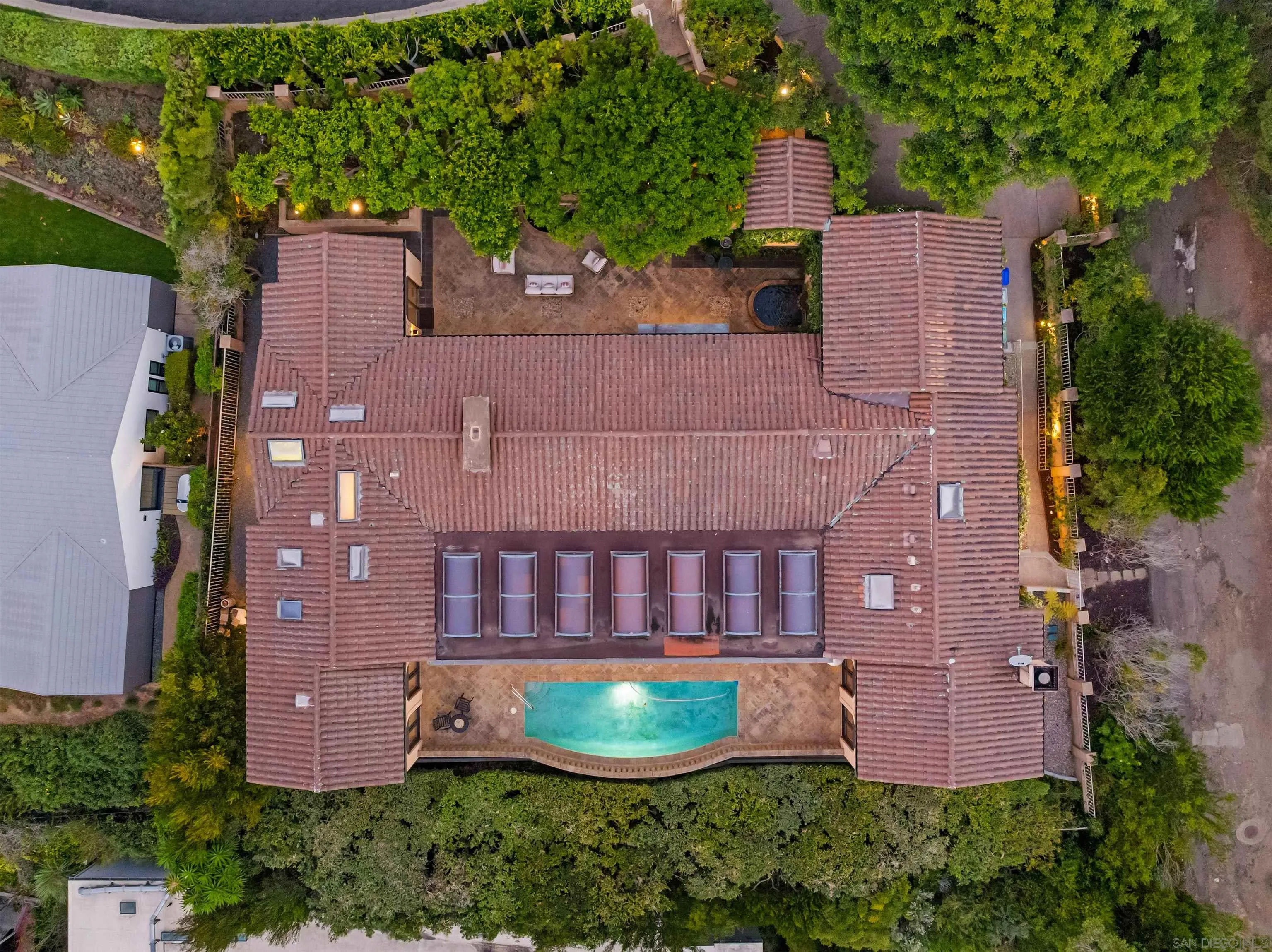 https://cdn.realtyfeed.com/cdn/127/260020340/404c5da2d1a5f9404c31dc1d8fde7499.webp