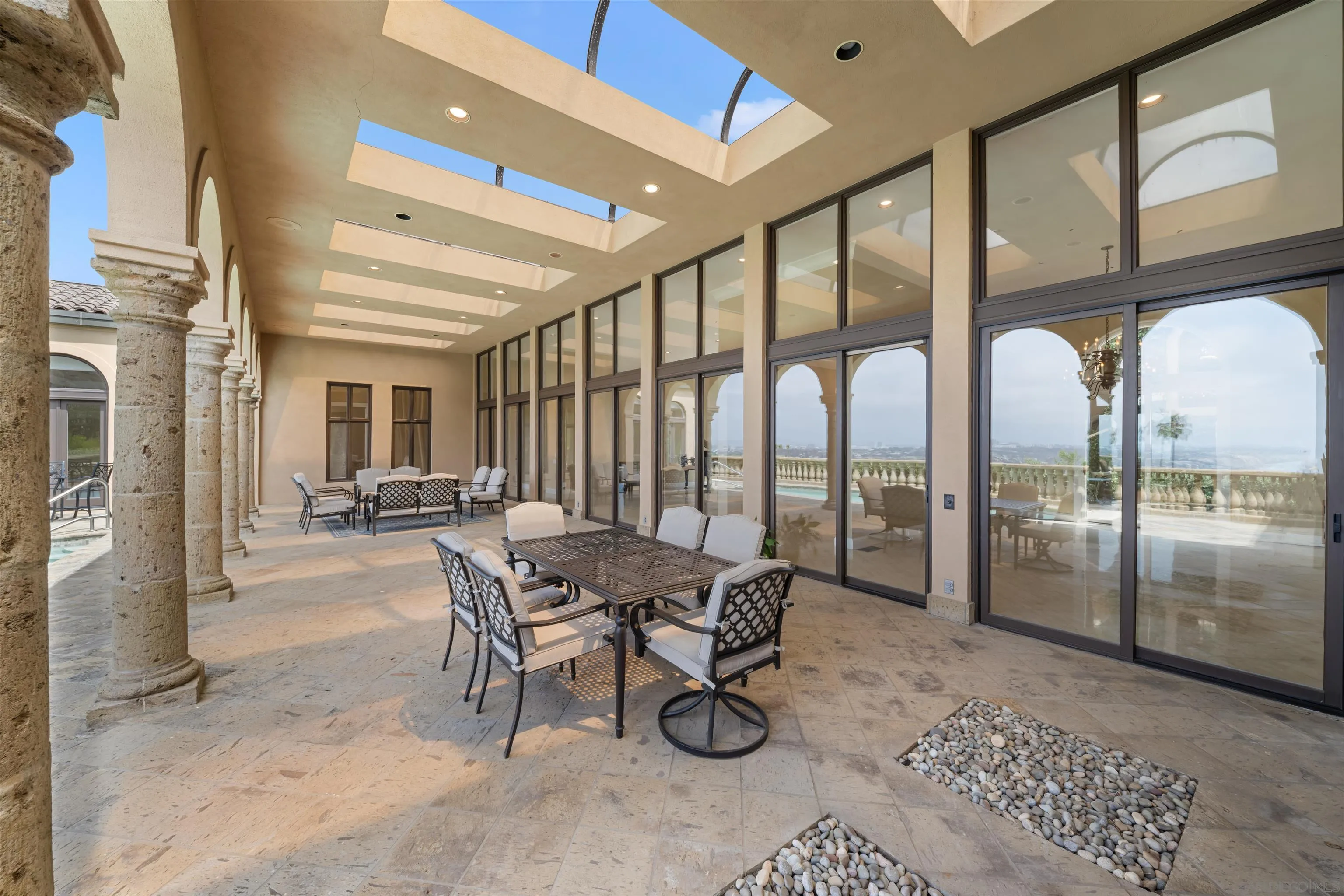 https://cdn.realtyfeed.com/cdn/127/260020340/72a9bbc9a1379b932183005f623eb7f7.webp