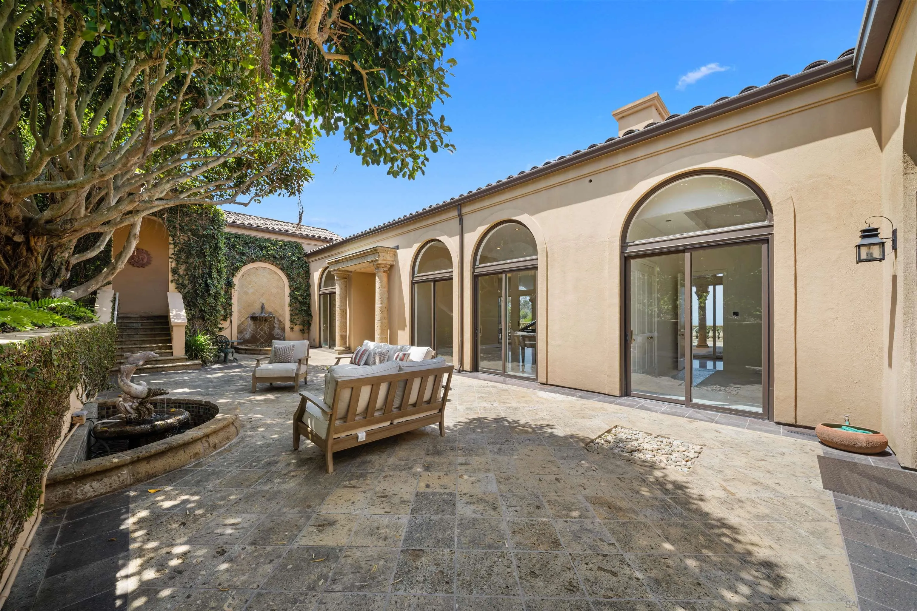 https://cdn.realtyfeed.com/cdn/127/260020340/8e9de48117000ca7279df6dd57ff9b4b.webp
