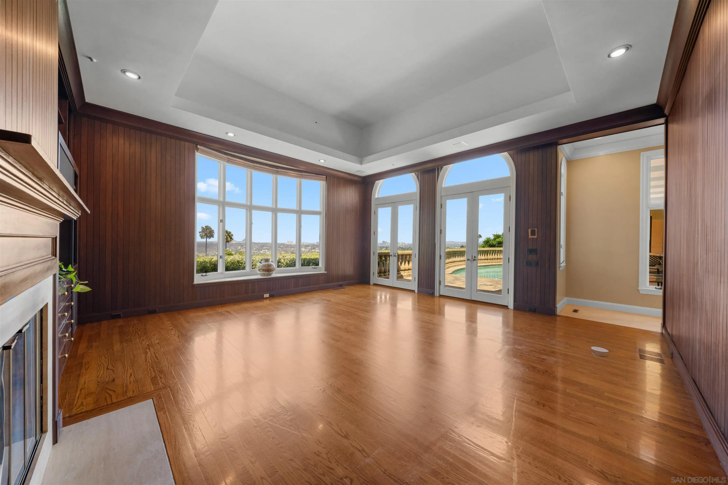 https://cdn.realtyfeed.com/cdn/127/260020340/a87cd5384b2c1a270f916dd2b93988d1.webp