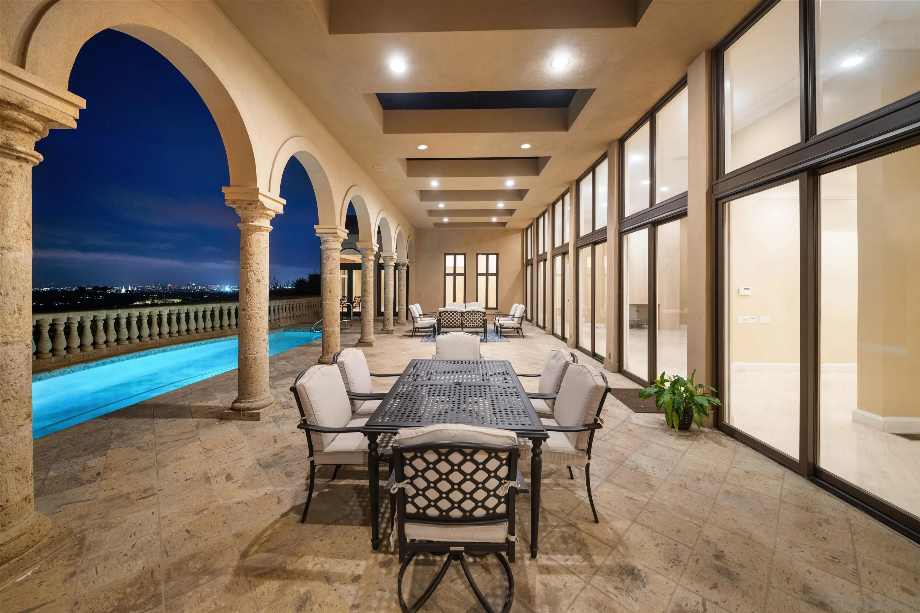 https://cdn.realtyfeed.com/cdn/127/260020340/c1fd7c9f912008a7d70c1f0d70030d7f.webp