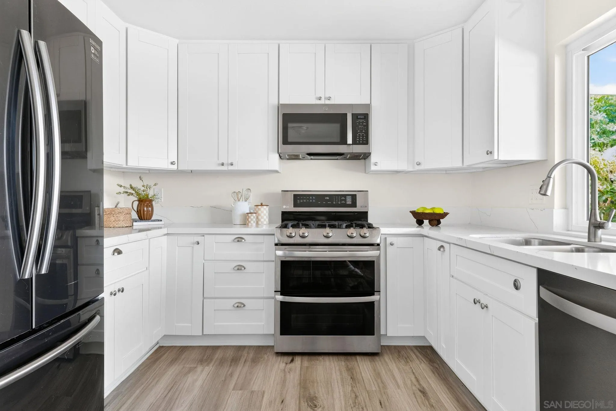 https://cdn.realtyfeed.com/cdn/127/260020341/04963e147a0dadd7de23de7e477779e2.webp