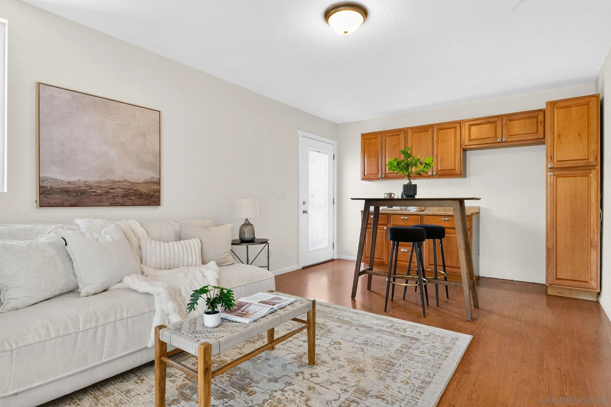 https://cdn.realtyfeed.com/cdn/127/260020341/851c8cee15b5e1324fb97c1ca30bd07b.webp