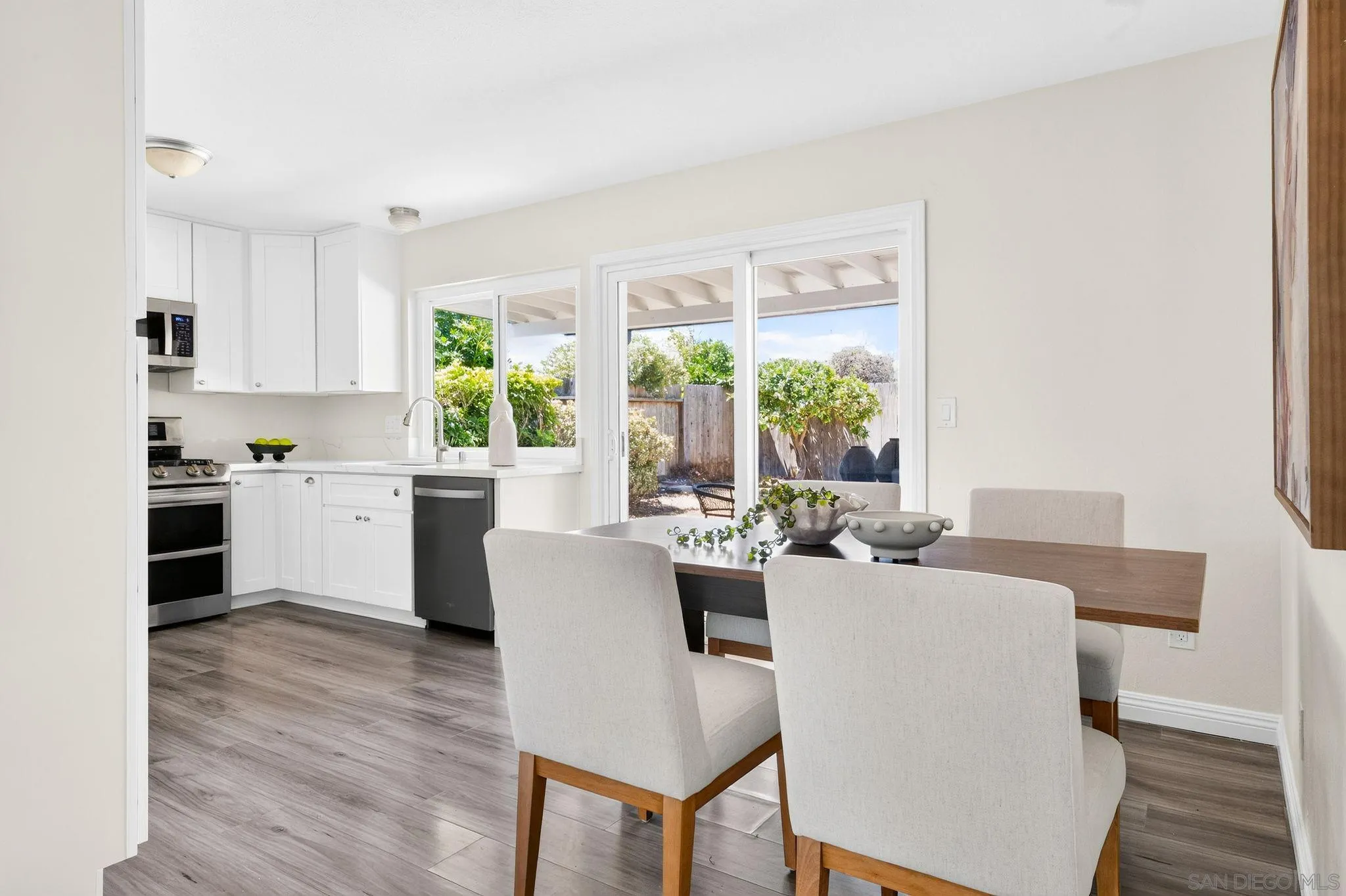 https://cdn.realtyfeed.com/cdn/127/260020341/b56d702a808e5e382a0d315dfa2df051.webp