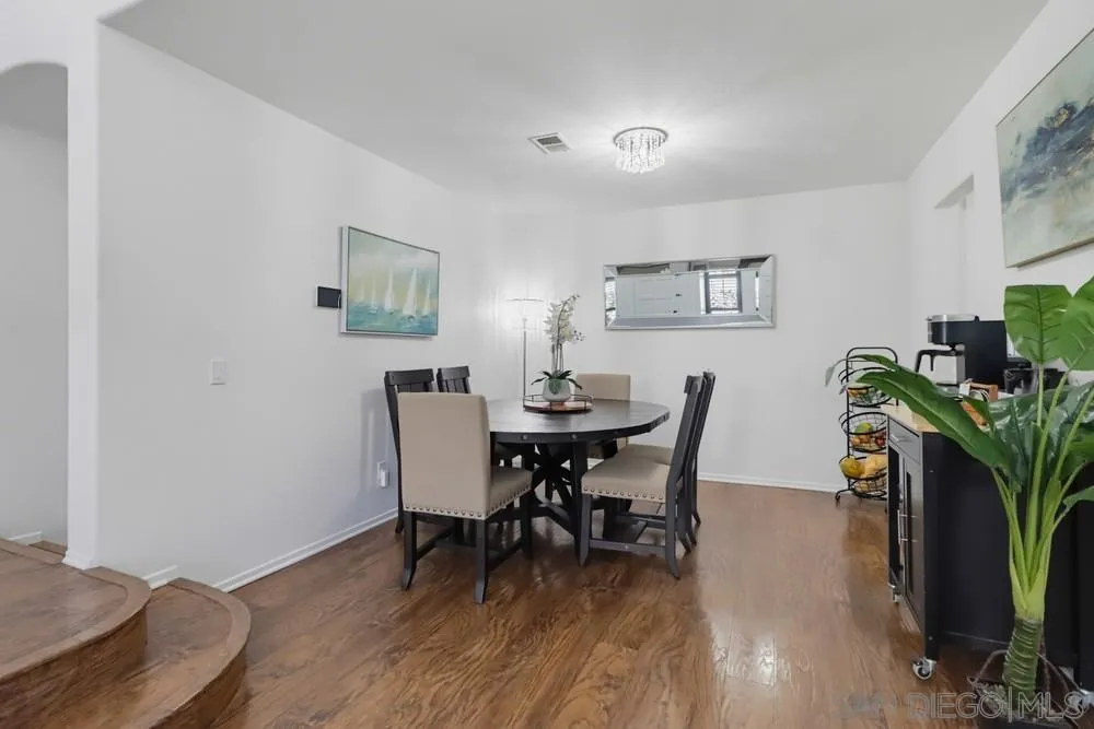 Photo #11: 260020346 Listing: Photo #11