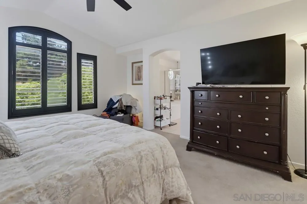 Photo #32: 260020346 Listing: Photo #32