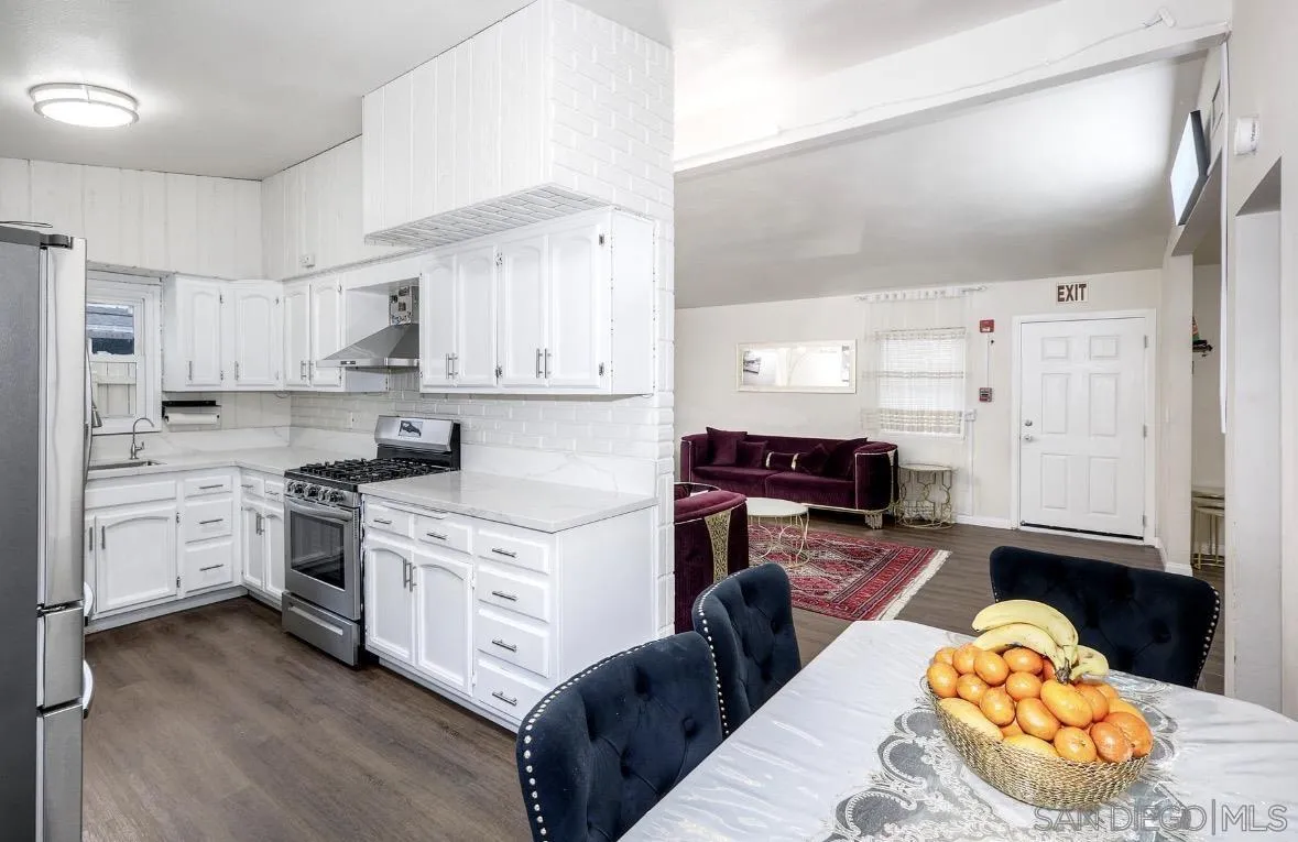 https://cdn.realtyfeed.com/cdn/127/260020348/1f981569077a9cd46ce7305949f19c6b.webp