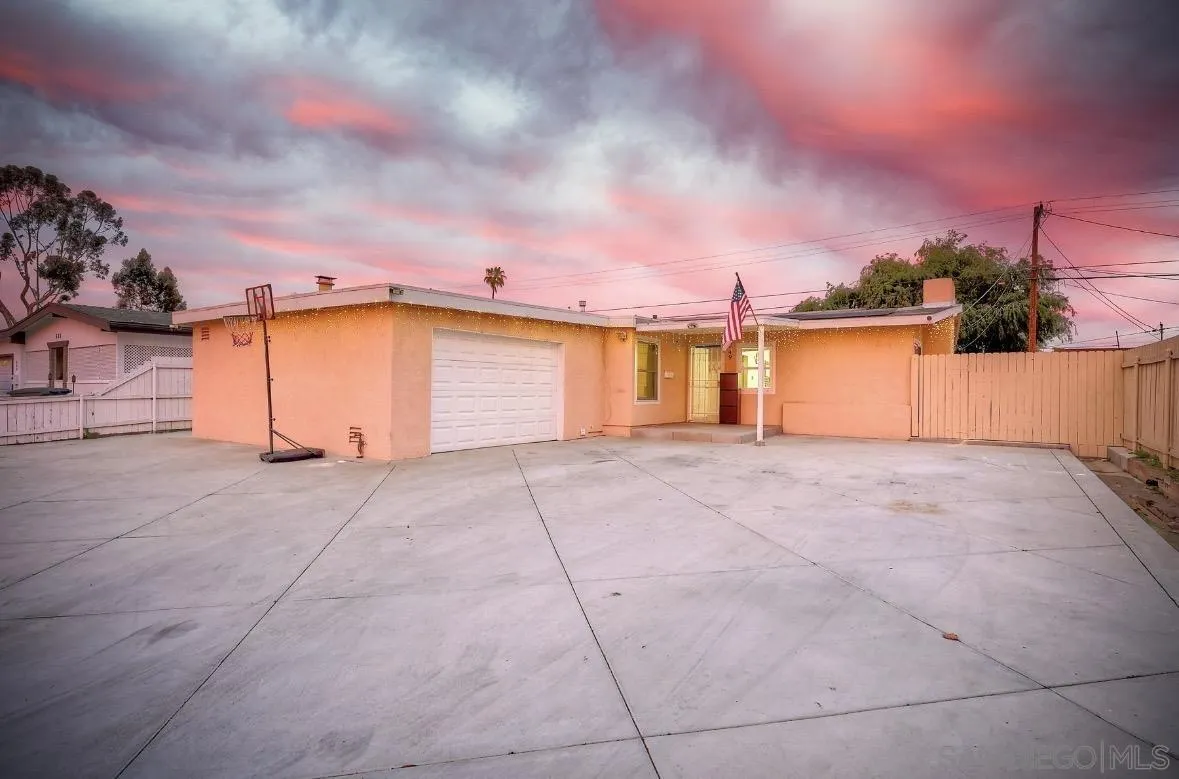 https://cdn.realtyfeed.com/cdn/127/260020348/38b9fe4934481a510fe89448dae3a97e.webp