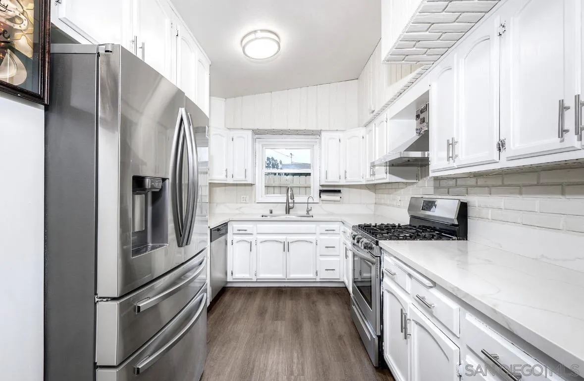 https://cdn.realtyfeed.com/cdn/127/260020348/8c66c5a7d39134afda155279c2d15433.webp