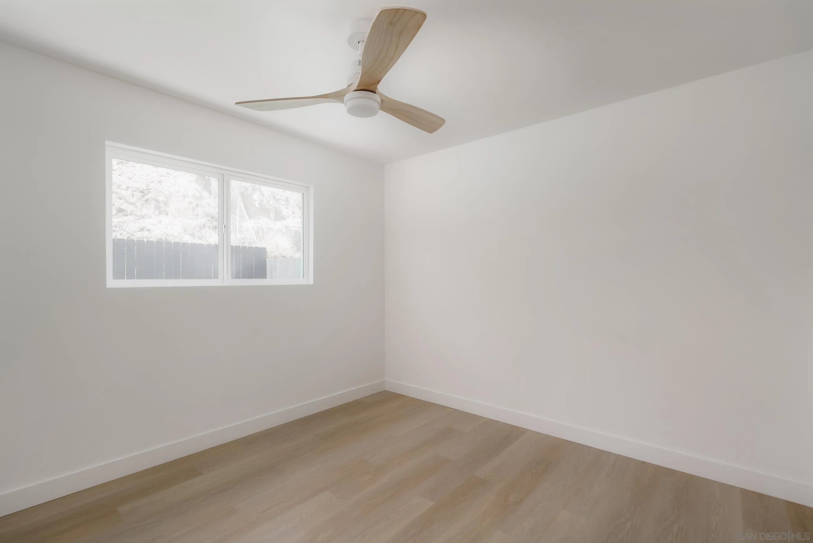https://cdn.realtyfeed.com/cdn/127/260020350/0acc5a66eba5b45bfad6d901842a74fe.webp