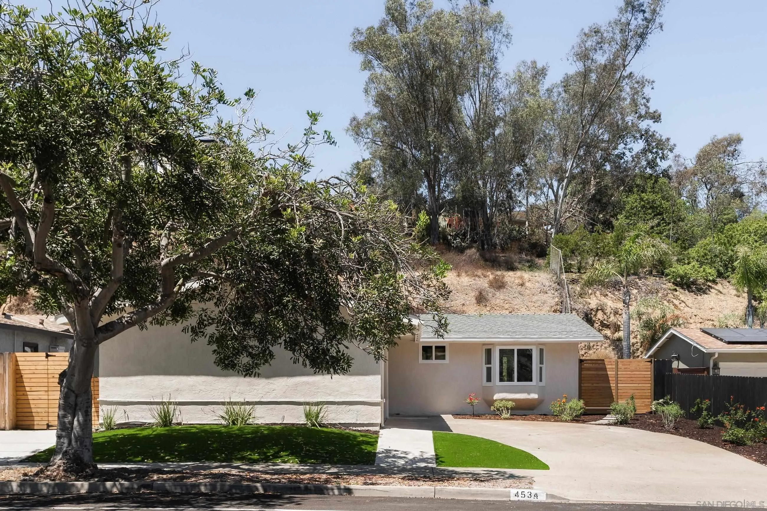https://cdn.realtyfeed.com/cdn/127/260020350/59a6e5ee33abcae957c0e1b43fa54aa3.webp
