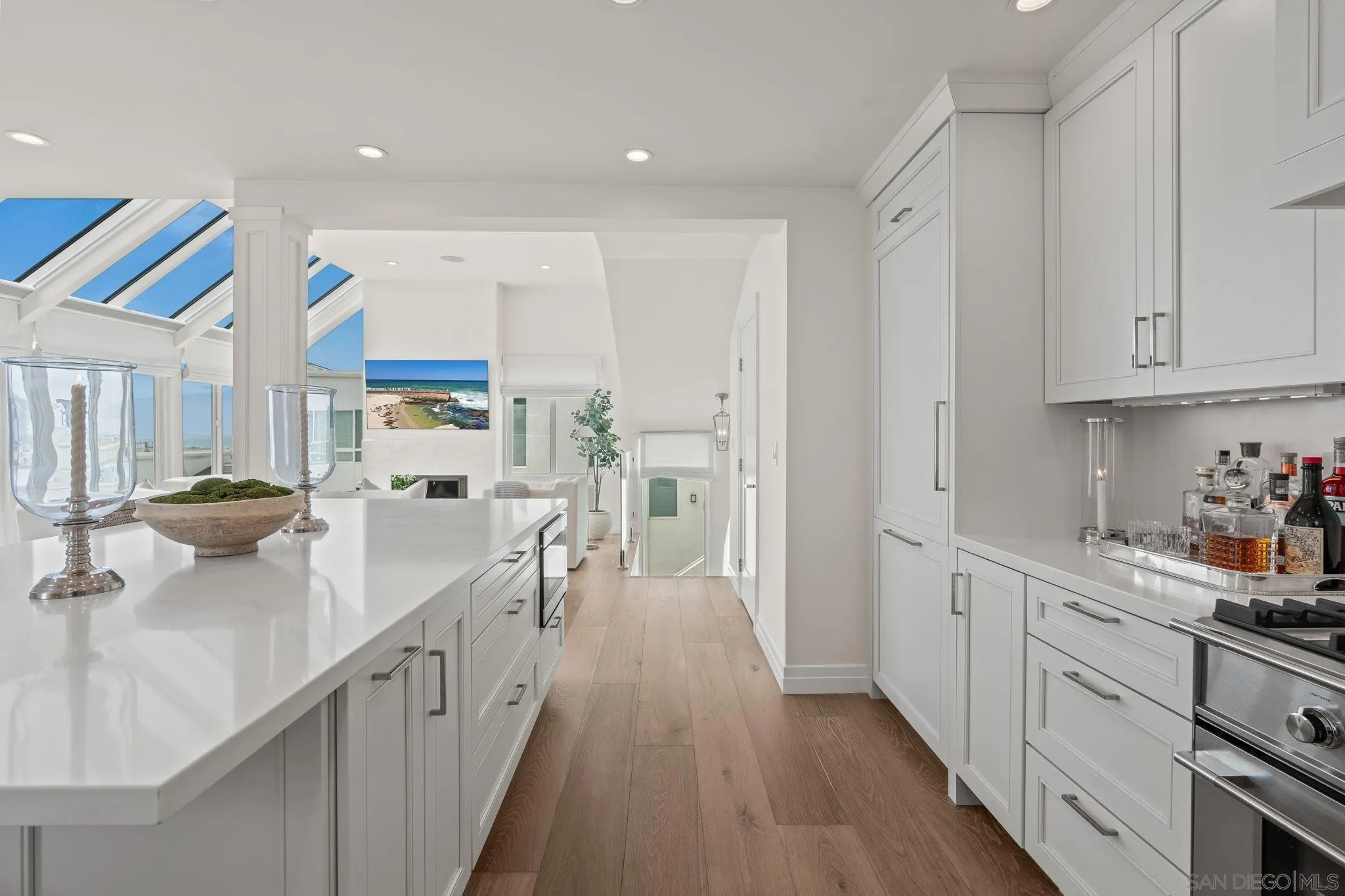 Photo #12: 260020351 Listing: Photo #12