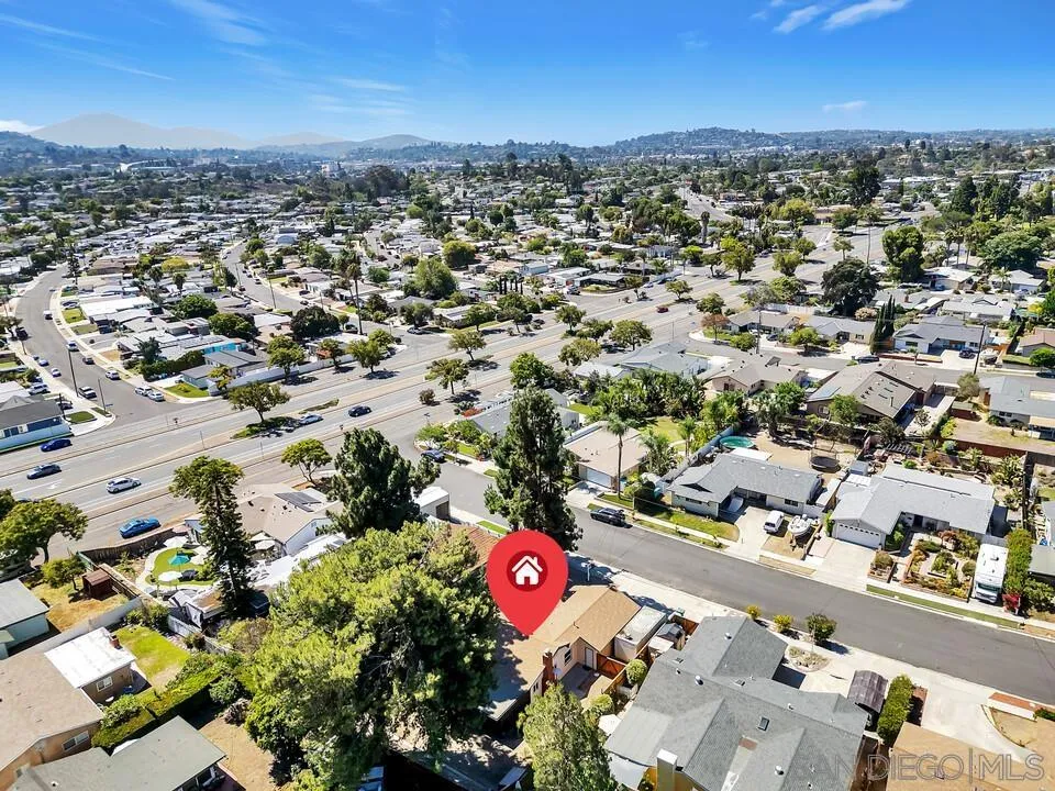 https://cdn.realtyfeed.com/cdn/127/260020355/3f97334e07a637b55133bbccb75bbb19.webp