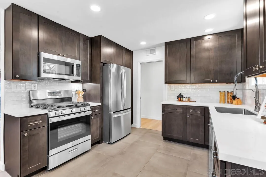 https://cdn.realtyfeed.com/cdn/127/260020355/5d73e62b3fb93d5debcaeb838f0a6448.webp