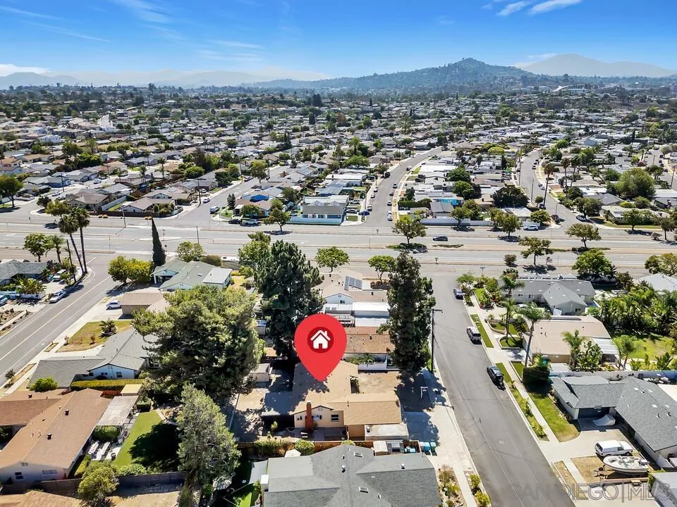https://cdn.realtyfeed.com/cdn/127/260020355/7b71fe6c9a93689b7361744d9f5b3a83.webp