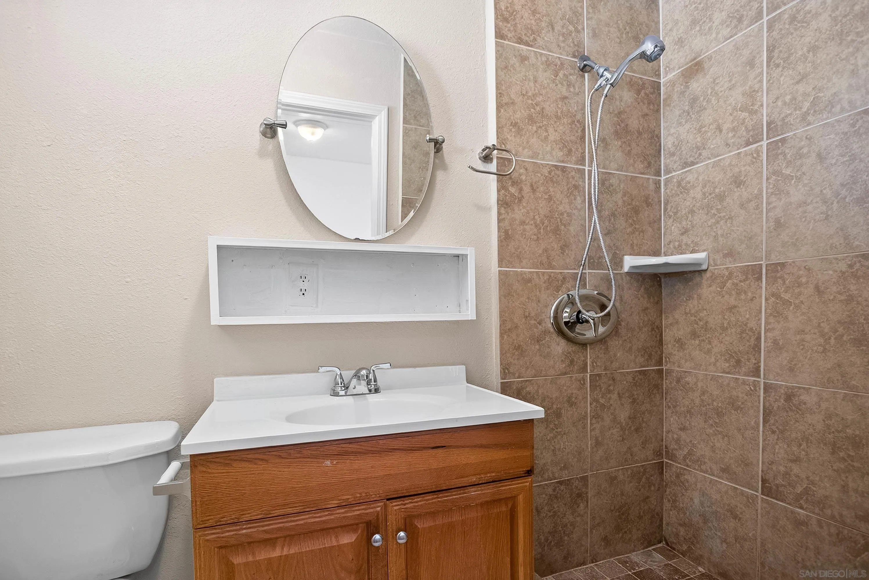 https://cdn.realtyfeed.com/cdn/127/260020359/1427e7df1c67d1e8ca1c7e72c48d6410.webp