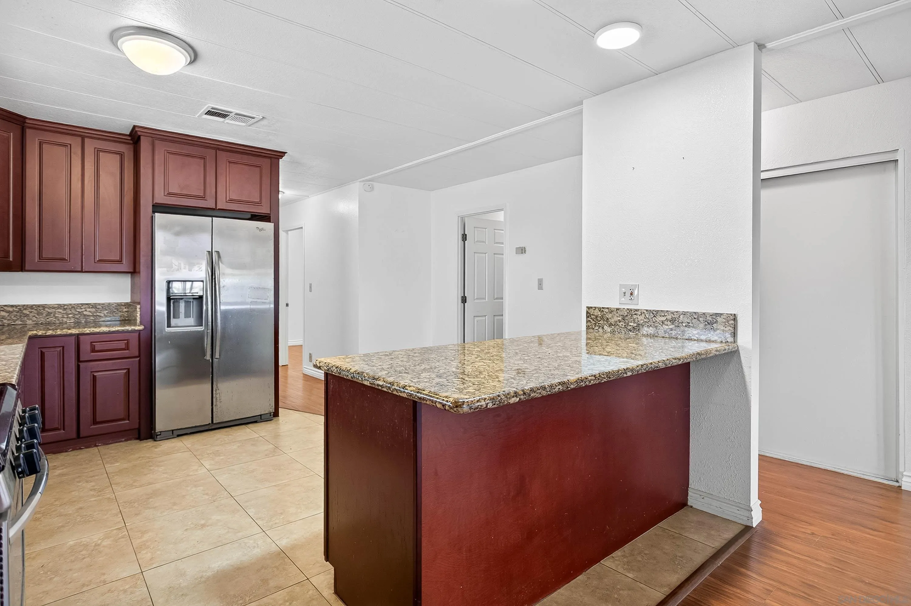 https://cdn.realtyfeed.com/cdn/127/260020359/20d313e388f5323cf38ed076bb33d3bb.webp