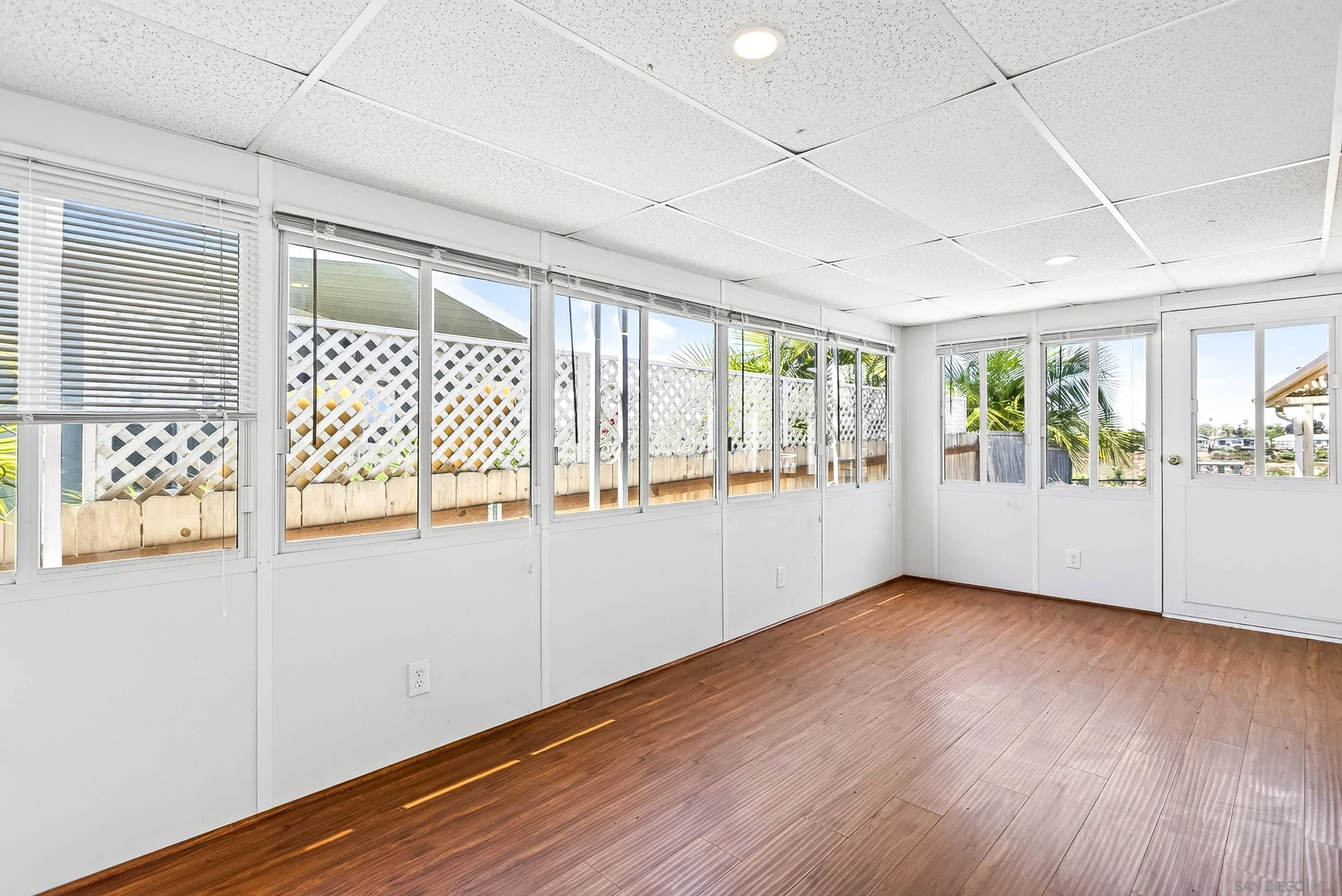 https://cdn.realtyfeed.com/cdn/127/260020359/47450706efce75748631139da322946b.webp