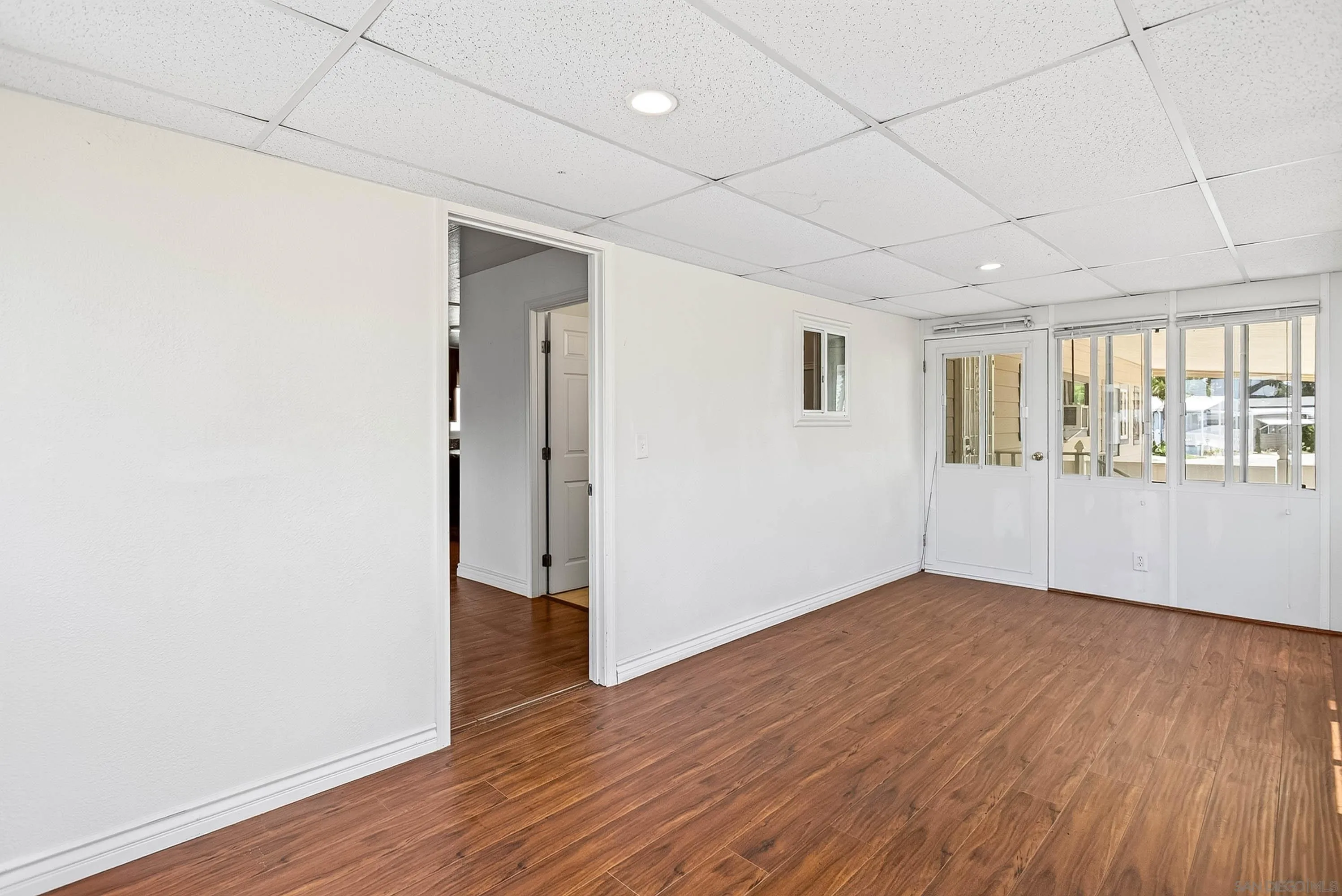 https://cdn.realtyfeed.com/cdn/127/260020359/61d4d919d65f84ba7693cebff6e49e07.webp