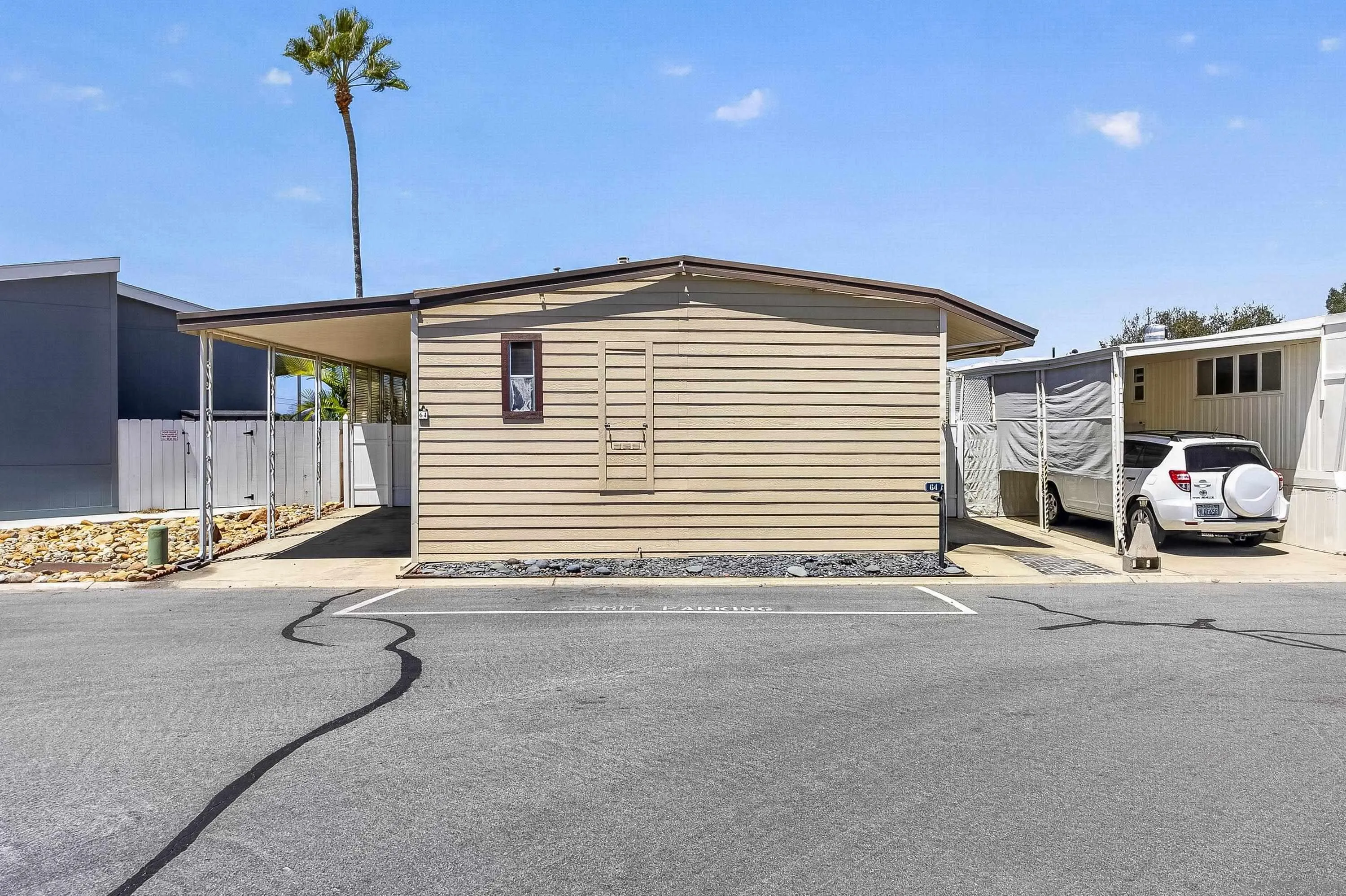 https://cdn.realtyfeed.com/cdn/127/260020359/69860e62edaec73af909f74d9dff51d1.webp