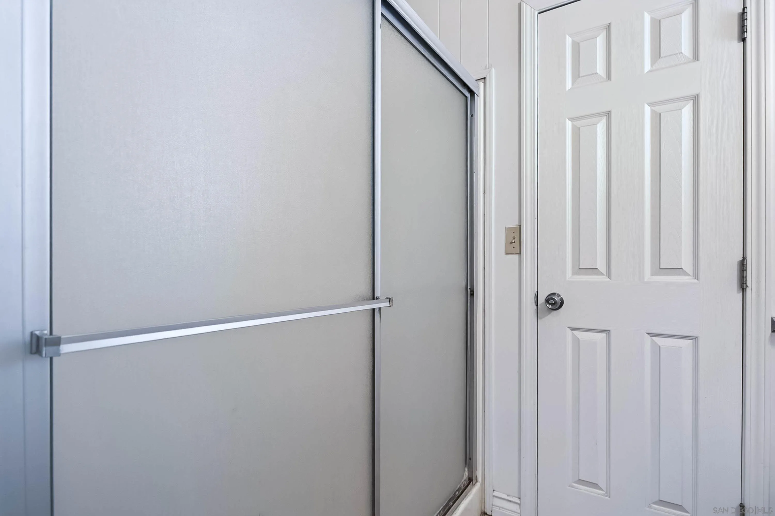 https://cdn.realtyfeed.com/cdn/127/260020359/912e8bcedeba906d9d6f312321c72378.webp