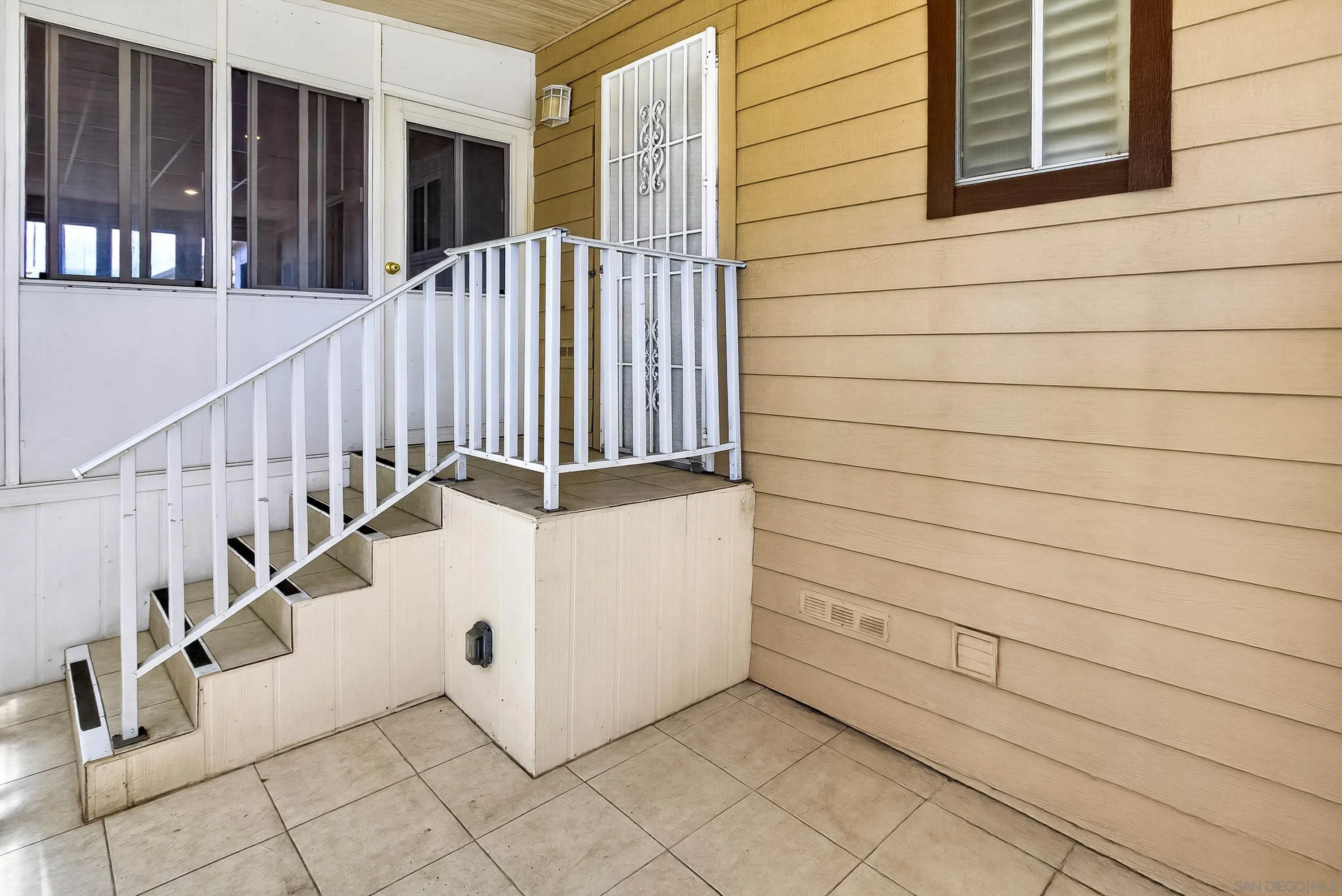 https://cdn.realtyfeed.com/cdn/127/260020359/bd29979de3de34257e7ad07233d2a3ca.webp