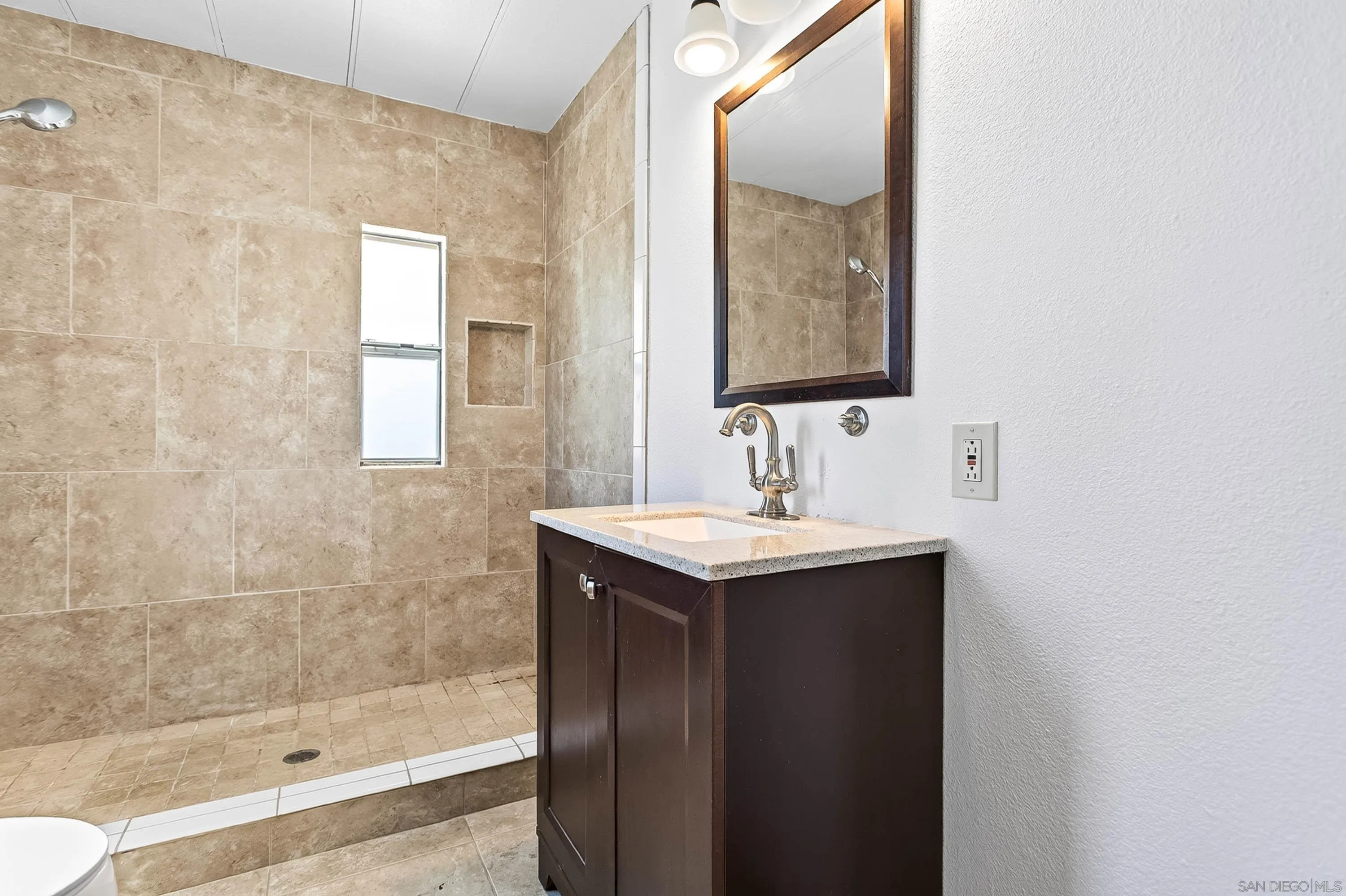 https://cdn.realtyfeed.com/cdn/127/260020359/c14208375ed4ee8f55788c6fb97abffc.webp