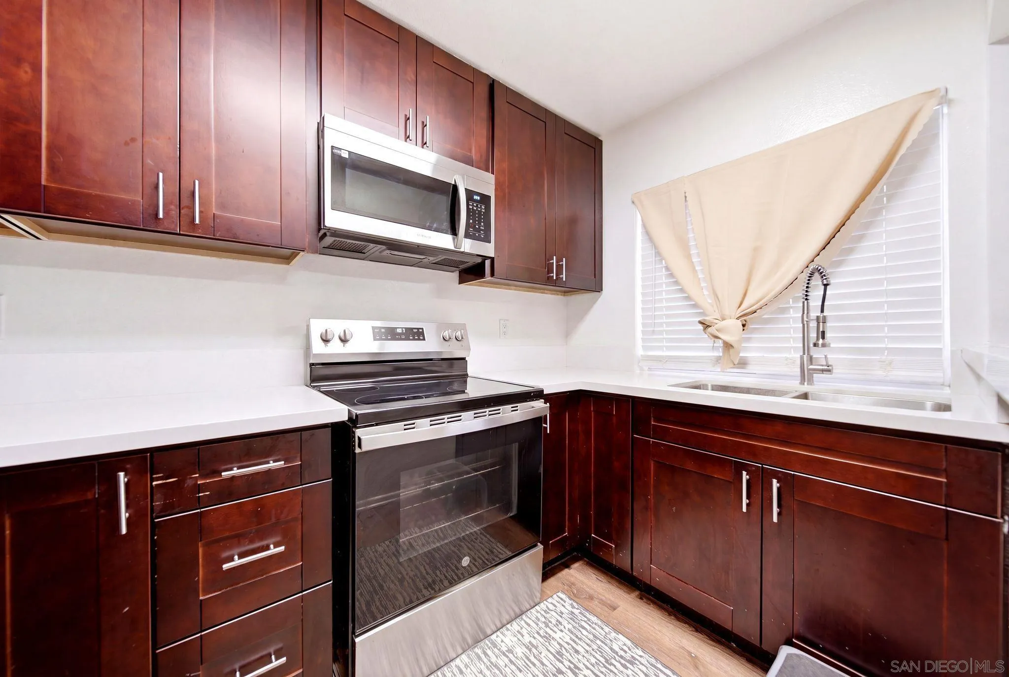 https://cdn.realtyfeed.com/cdn/127/260020360/d9e4b5e418d168aa3c5d1e9e64d1a1eb.webp