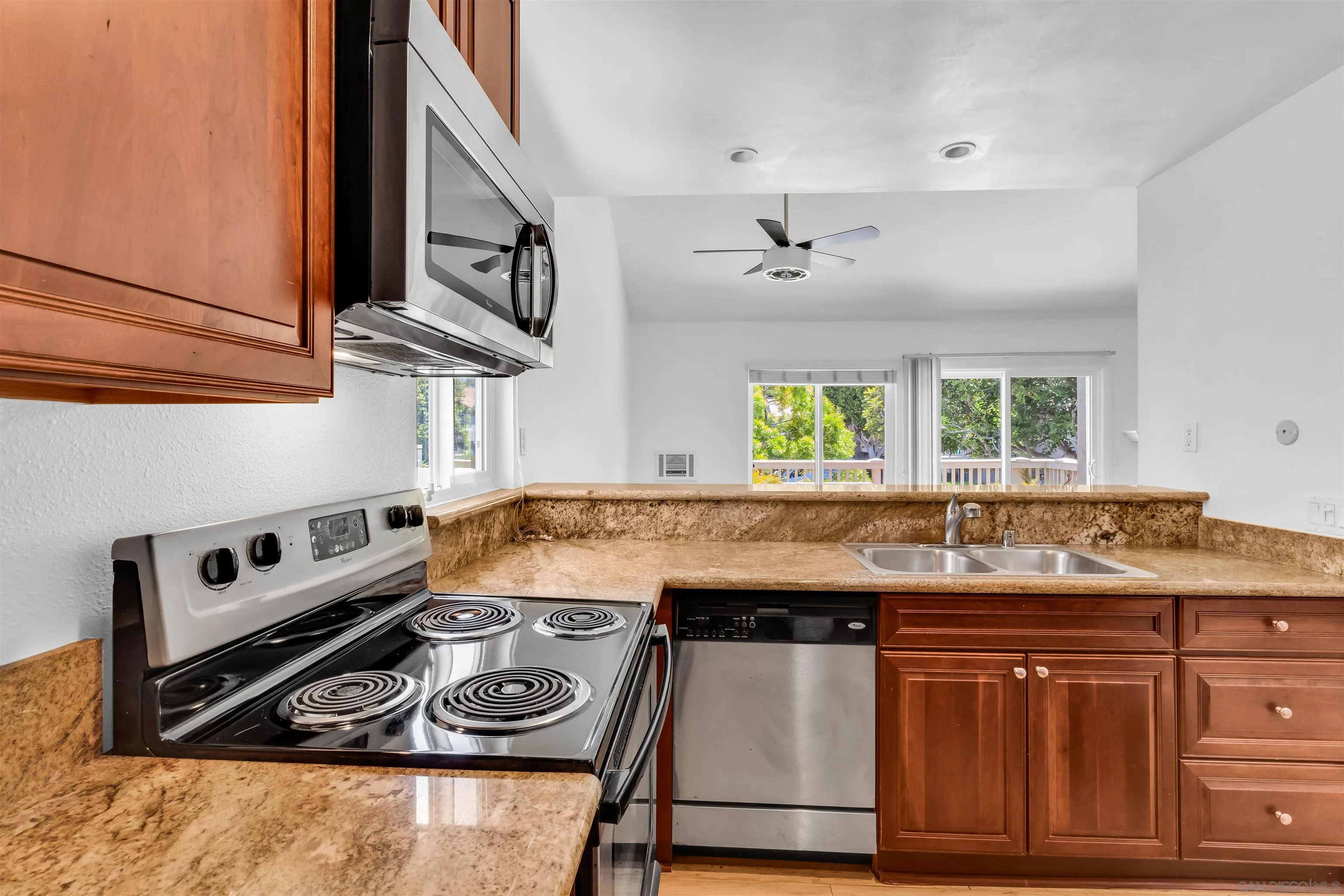 Photo #15: 260020362 Listing: Photo #15