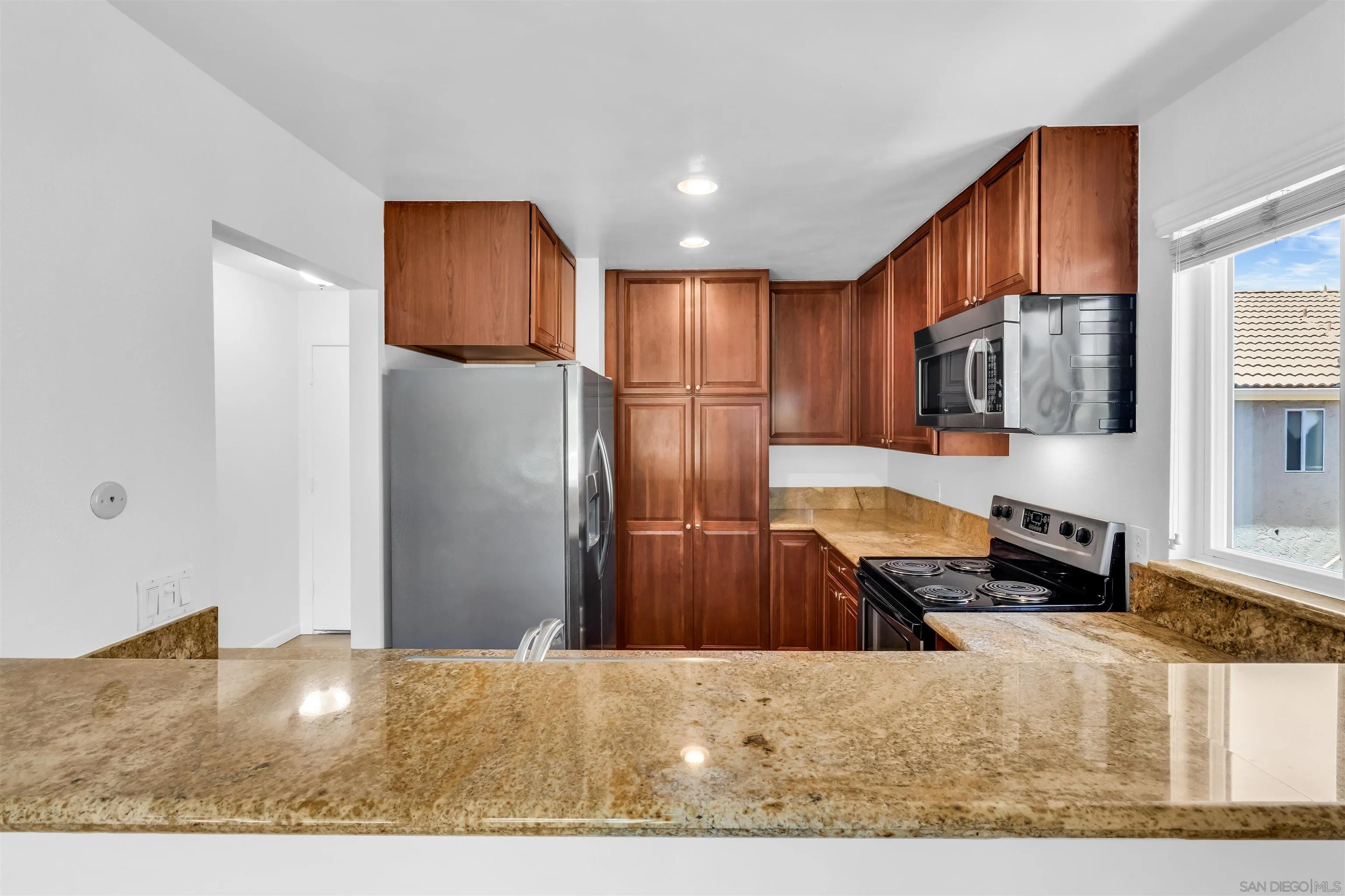 Photo #12: 260020362 Listing: Photo #12