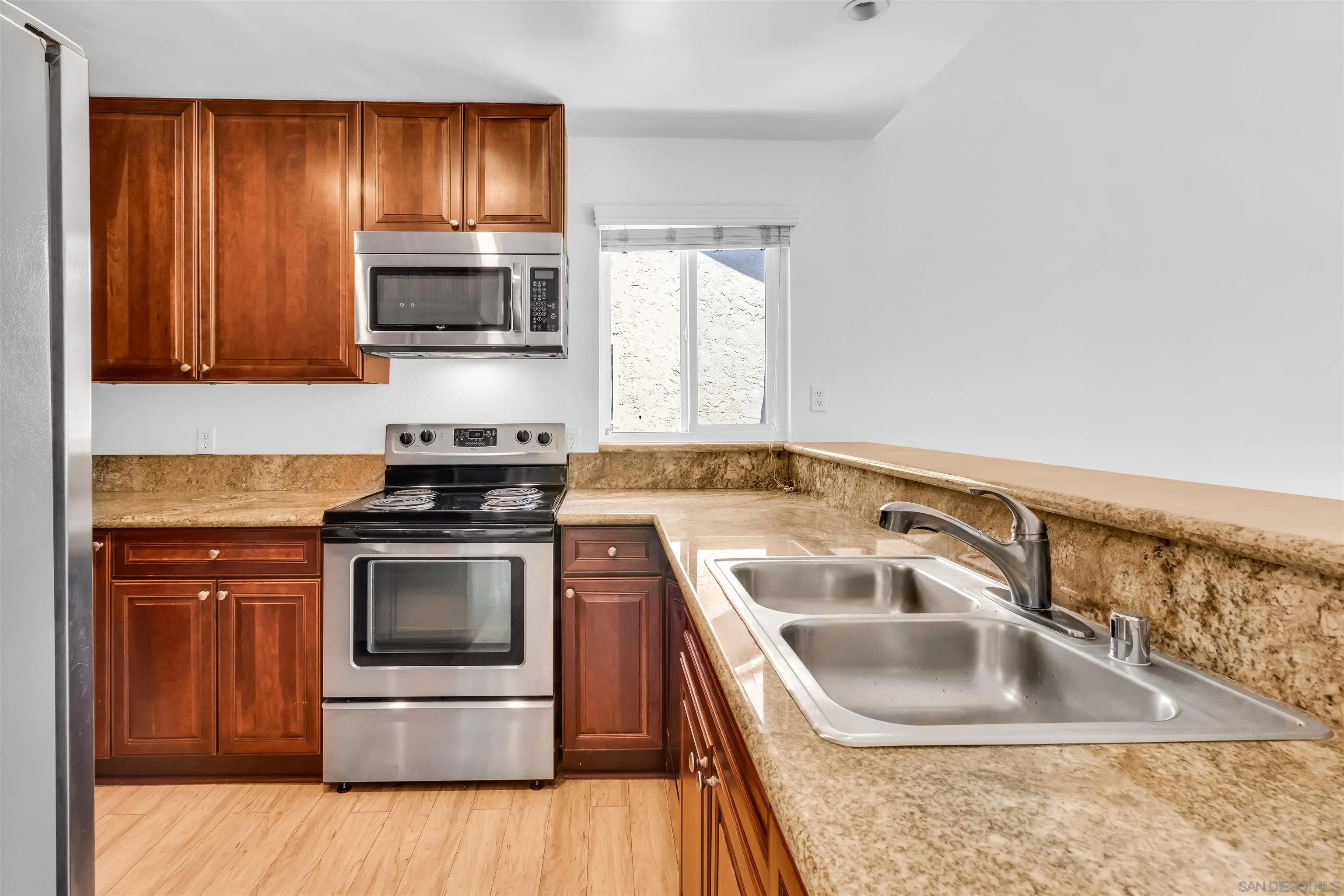 Photo #14: 260020362 Listing: Photo #14