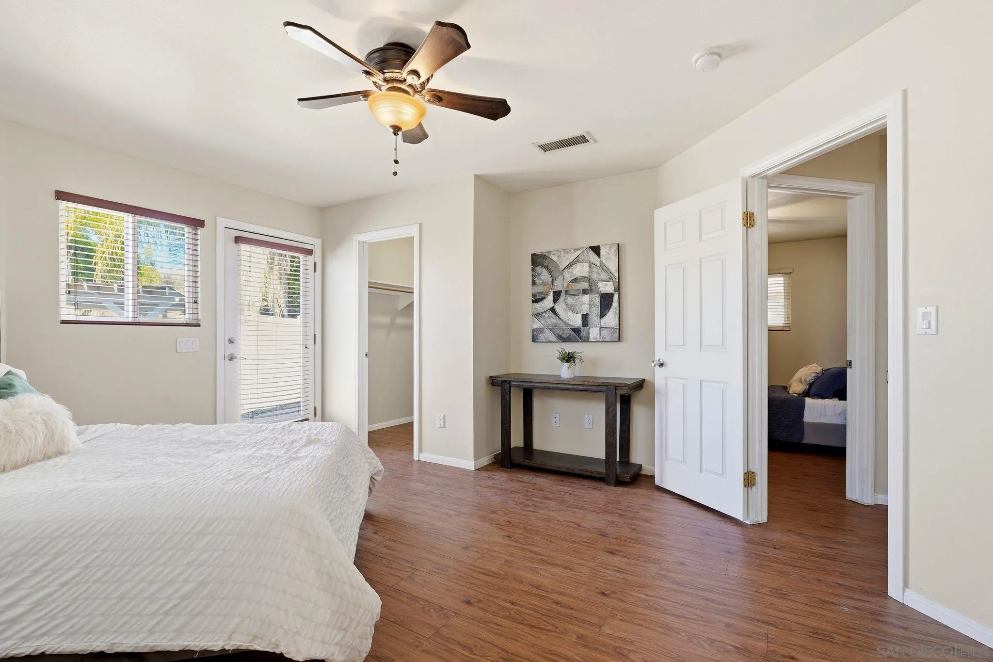 https://cdn.realtyfeed.com/cdn/127/260020363/021703430c6c15609b54a9384bfb7090.webp