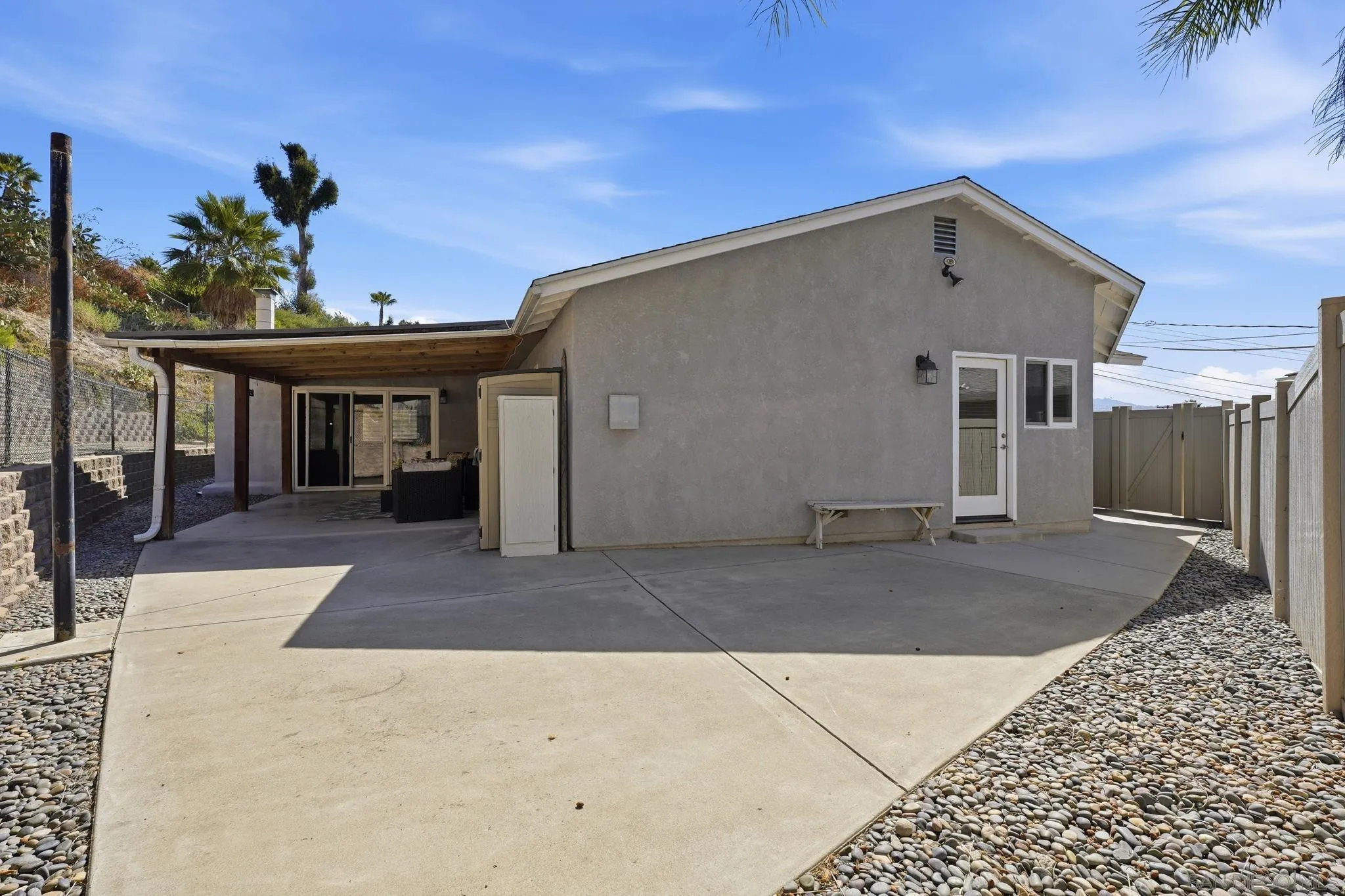 https://cdn.realtyfeed.com/cdn/127/260020363/2ff36b8f2e5431b2015a327bbc4b45ec.webp