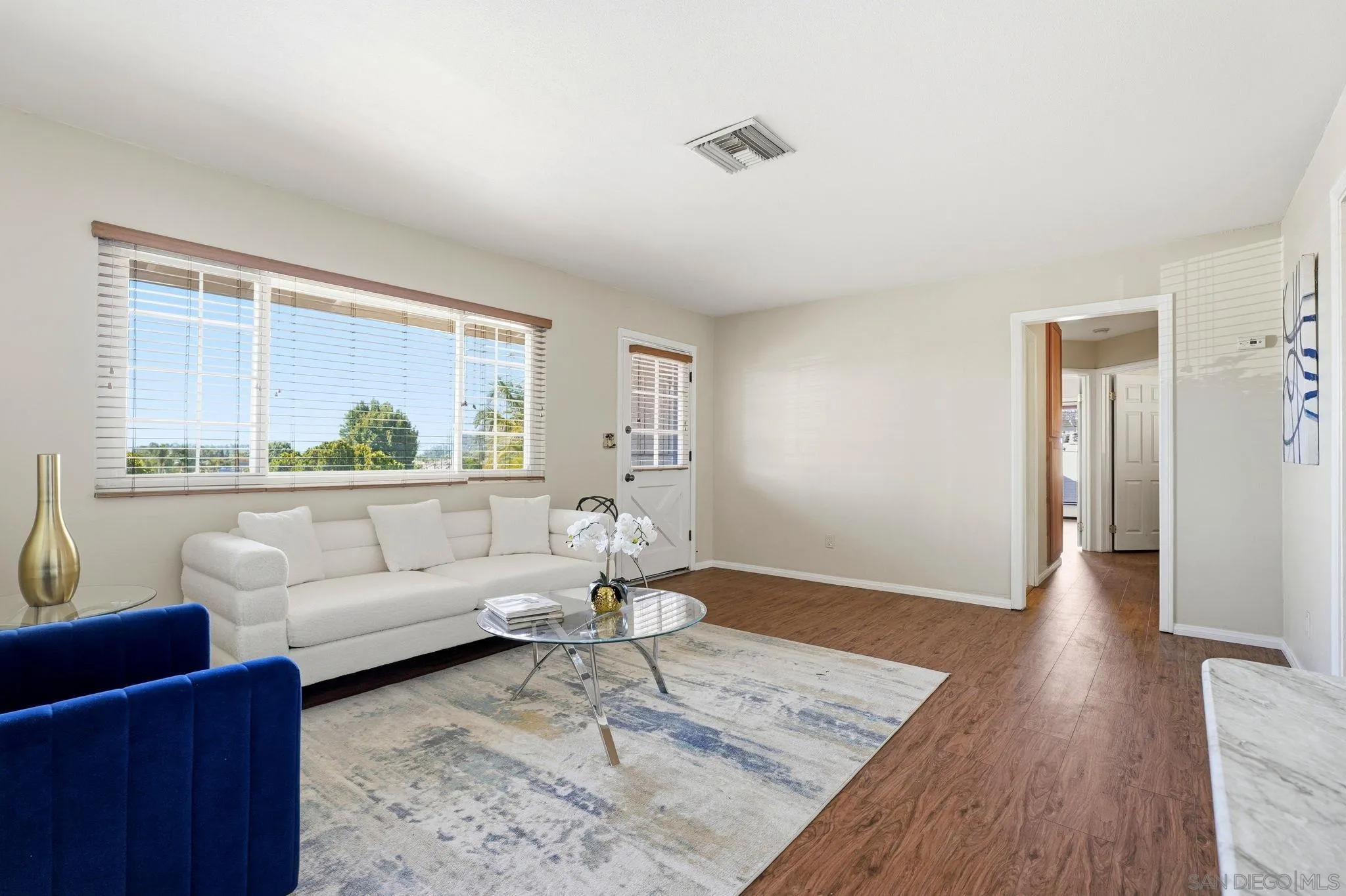 https://cdn.realtyfeed.com/cdn/127/260020363/7e6968dee73a70c86decb646f745f6c3.webp